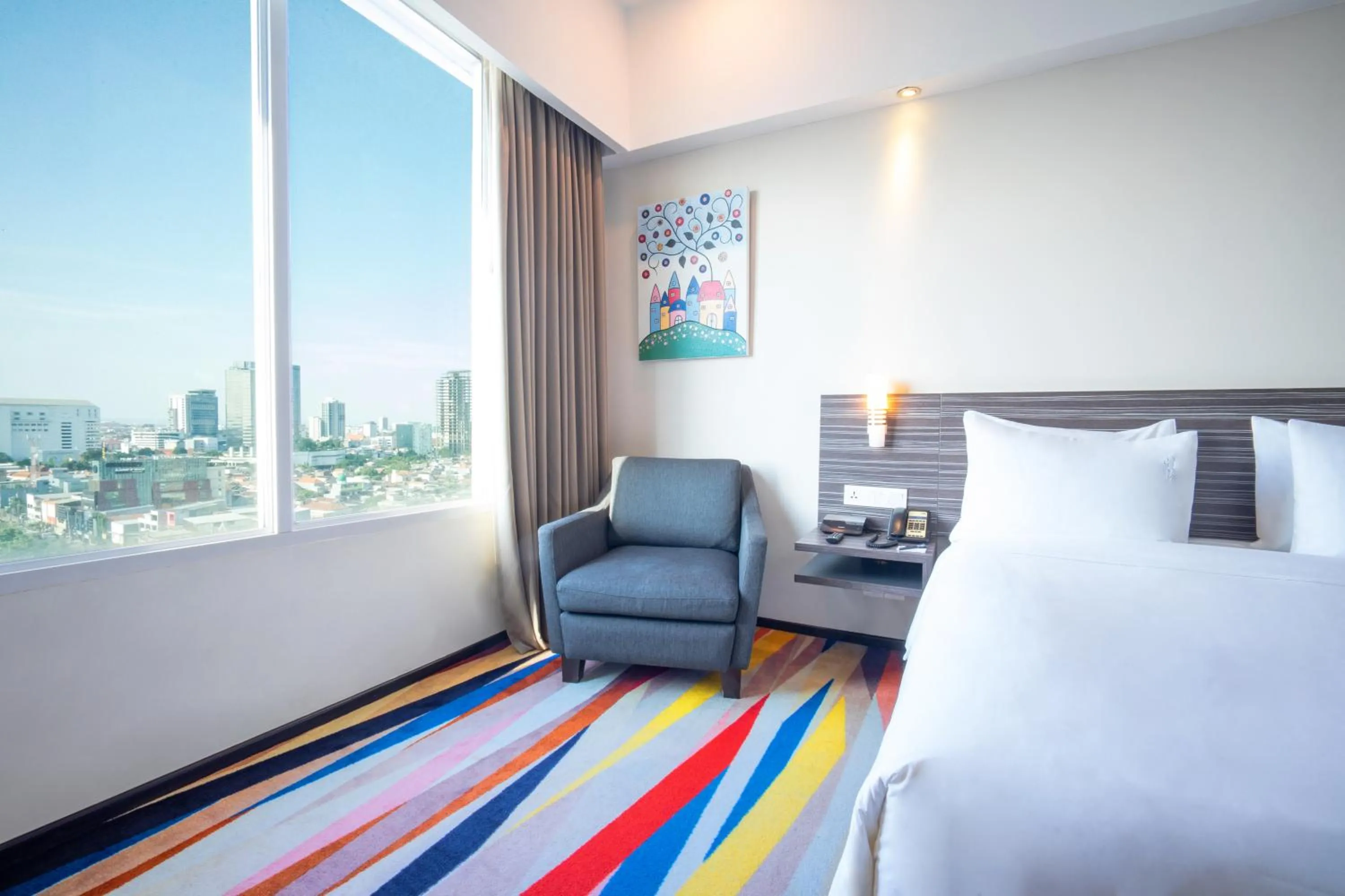 Bed in Holiday Inn Express Surabaya CenterPoint by IHG