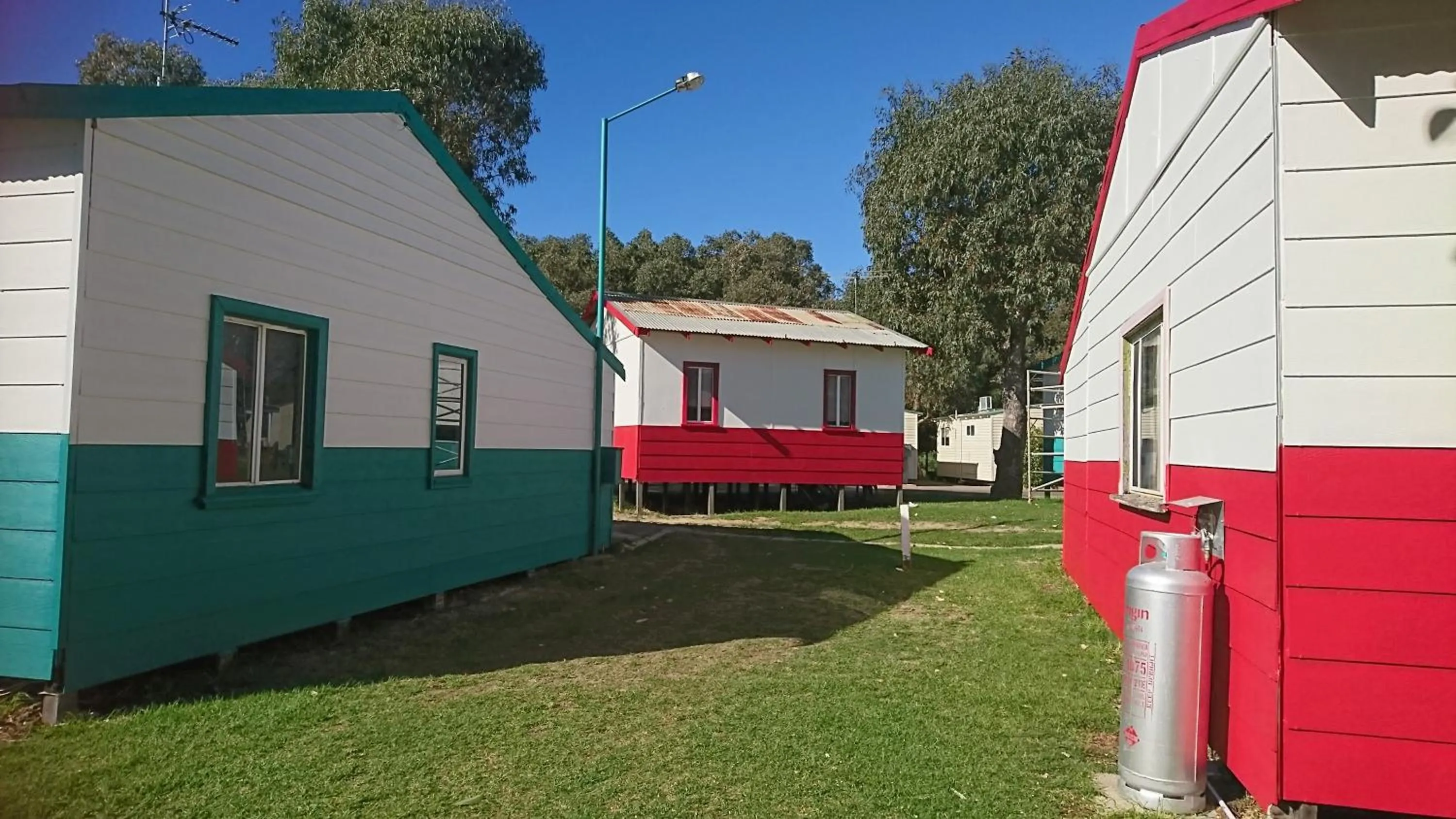 Property building in Australind Tourist Park