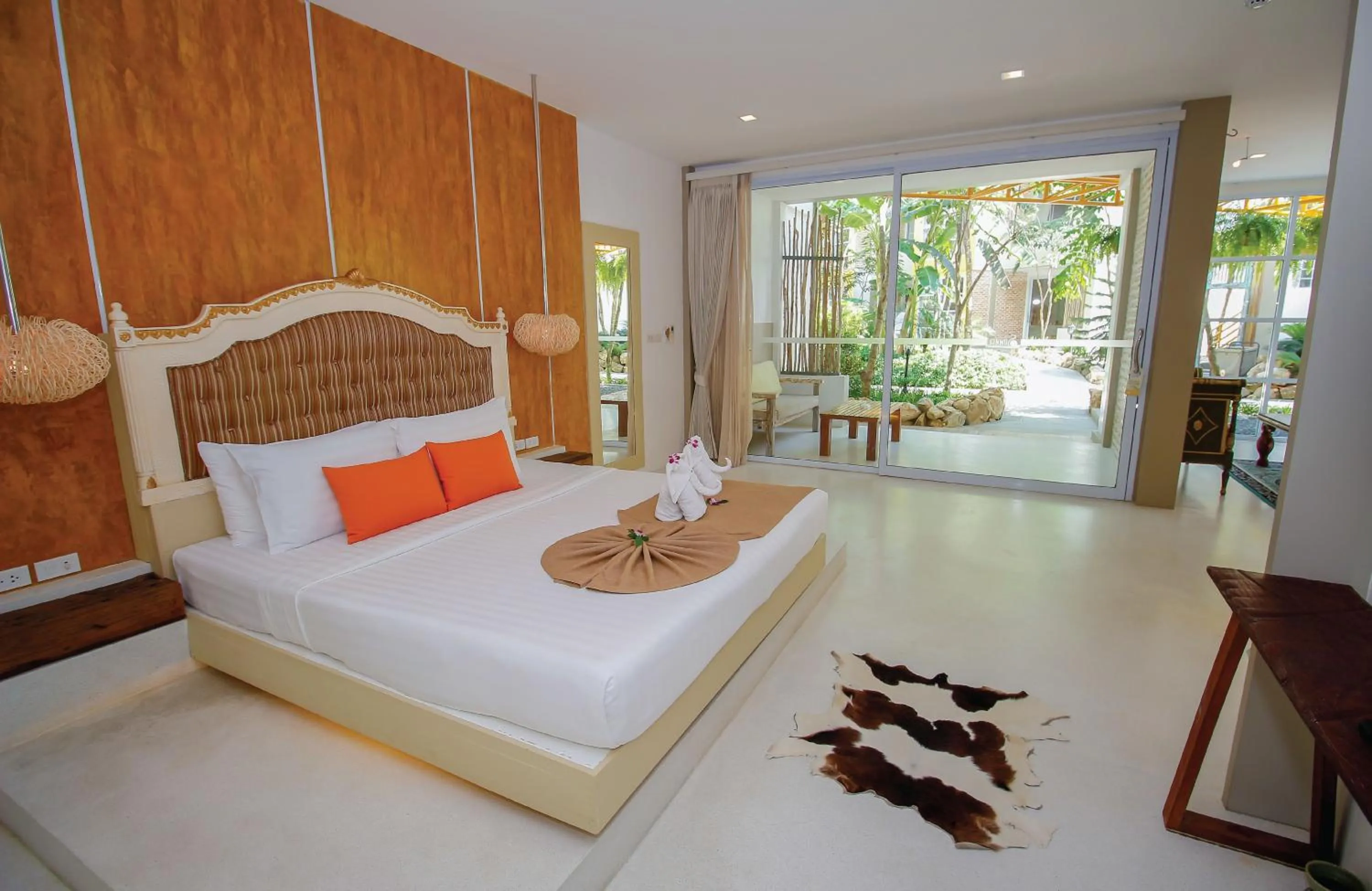 Bedroom, Bed in Summer Luxury Beach Resort & Spa