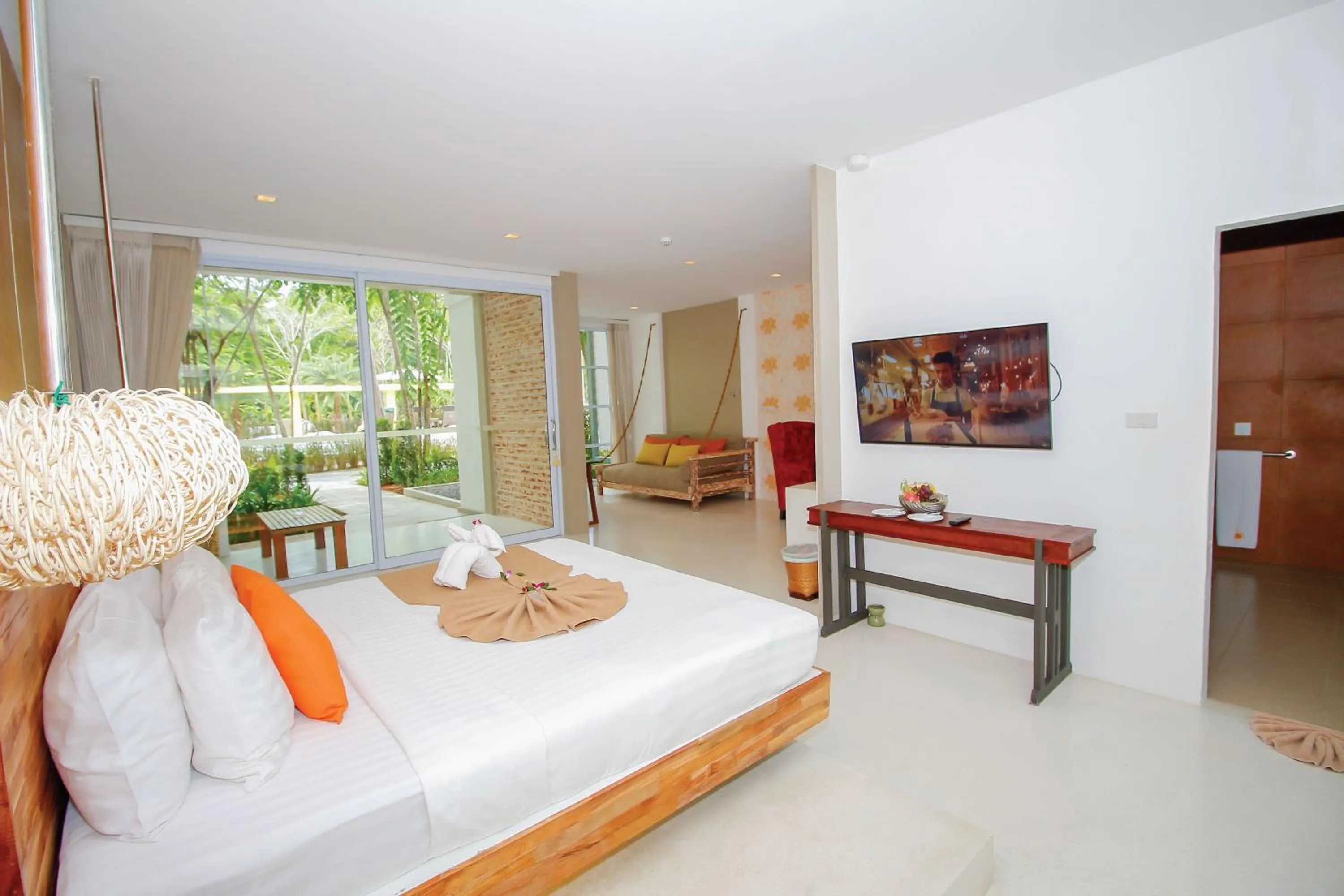 Bedroom, Bed in Summer Luxury Beach Resort & Spa