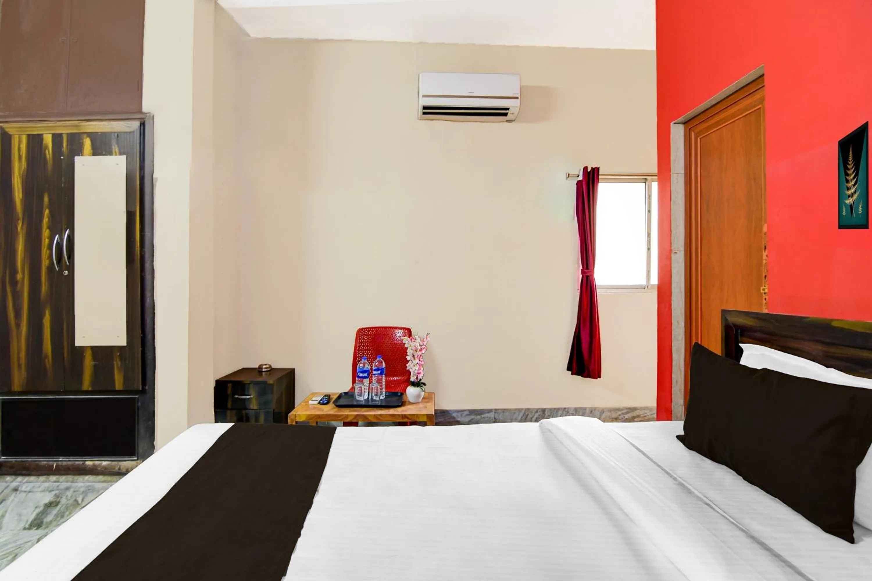 Bedroom, Bed in Super Hotel O NSCB International Airport Formerly Bougain Villa