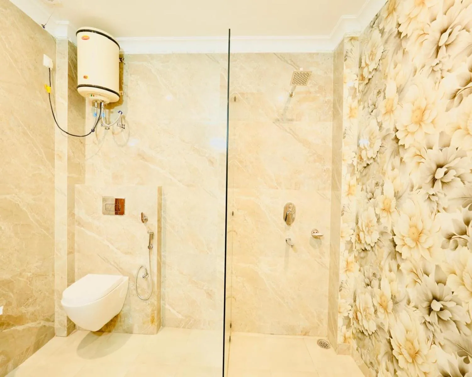 Bathroom in Pax Hotel Spring Solance 200 mtr from Gandhi Chowk Khajjiyar Road