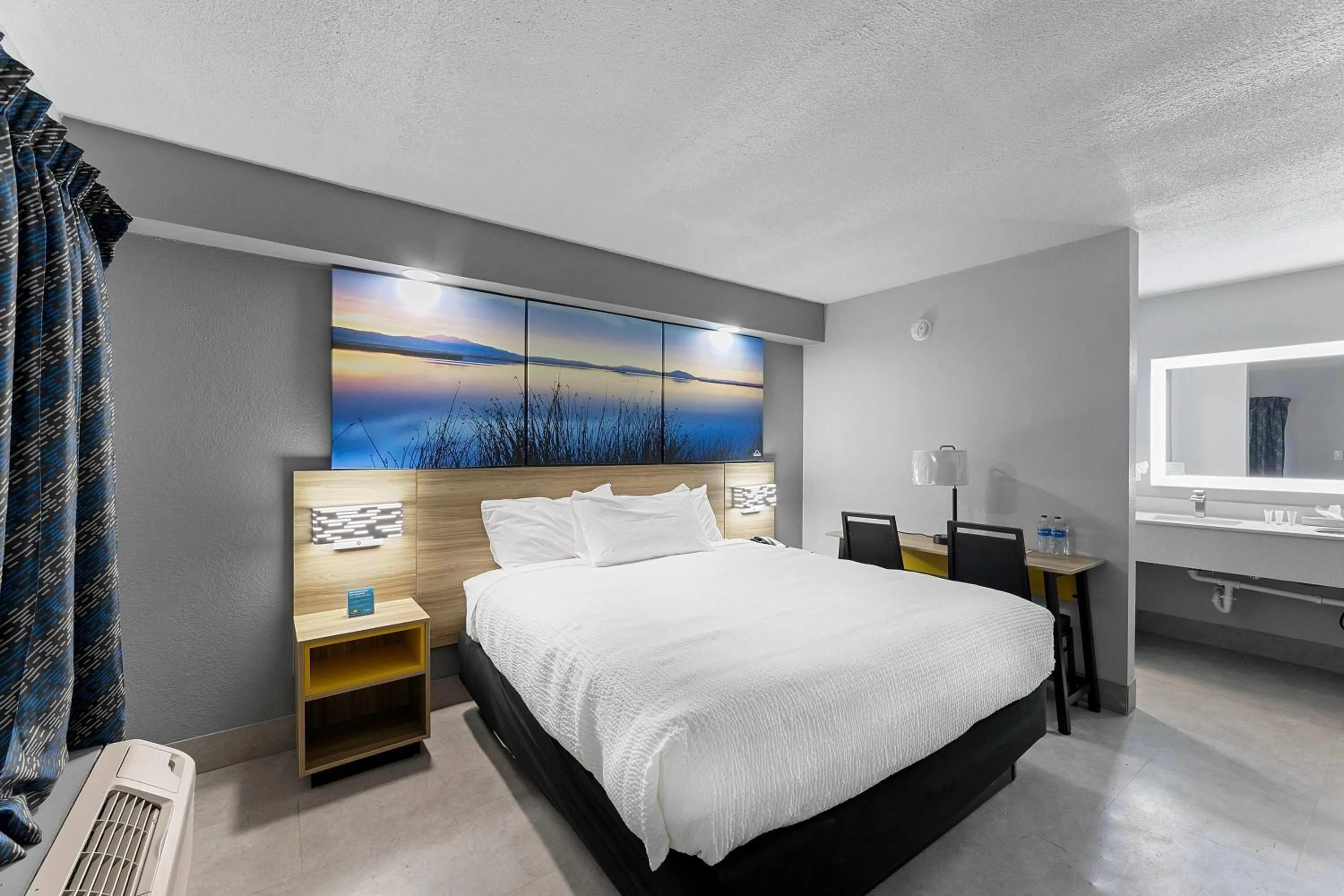 Photo of the whole room, Bed in Days Inn by Wyndham San Antonio Near Lackland AFB