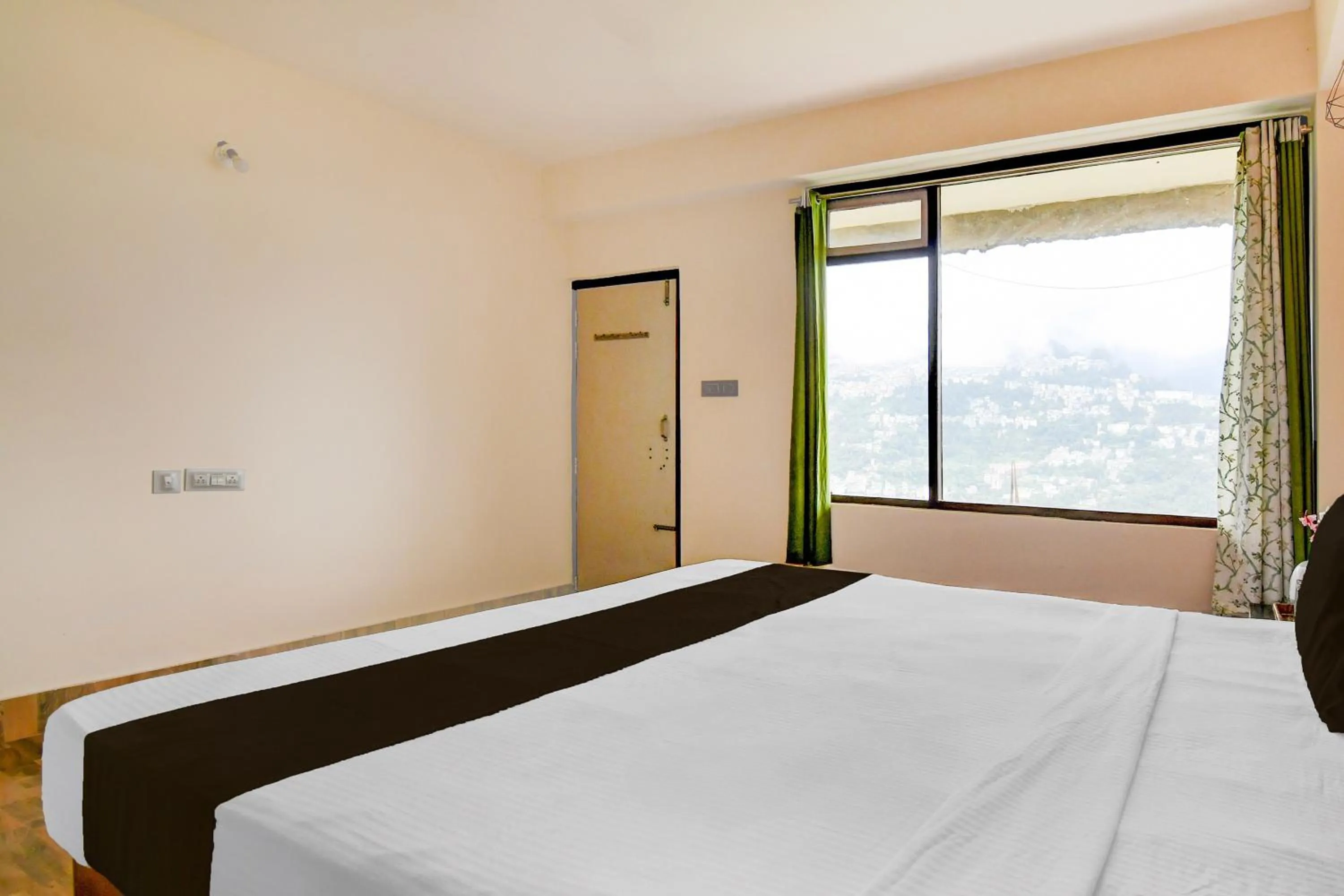 Bedroom, Bed in Hotel O Ranka Gangtok