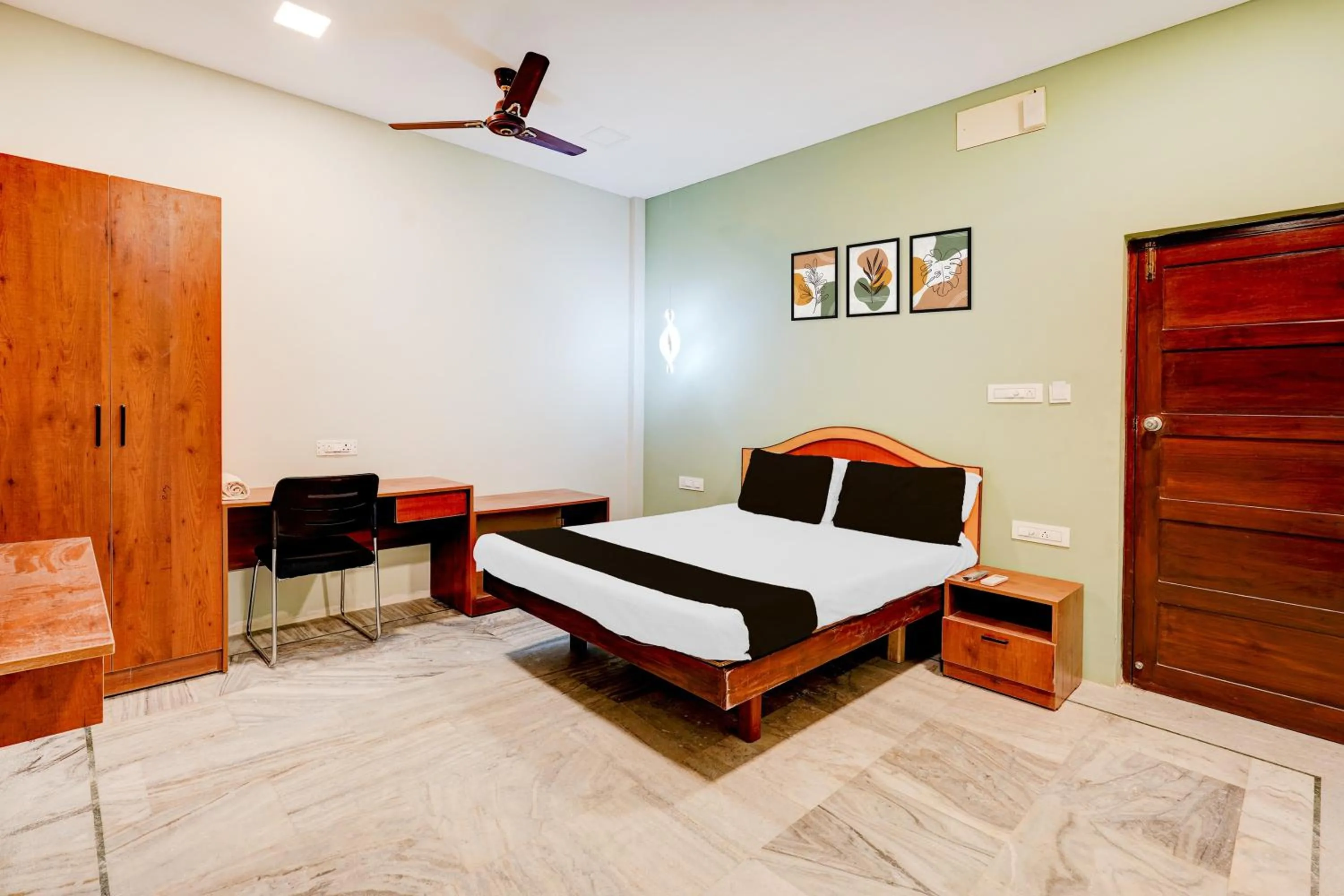 Bedroom, Bed in Super Collection O Vadapalani Formerly Mahalakshmi Inn