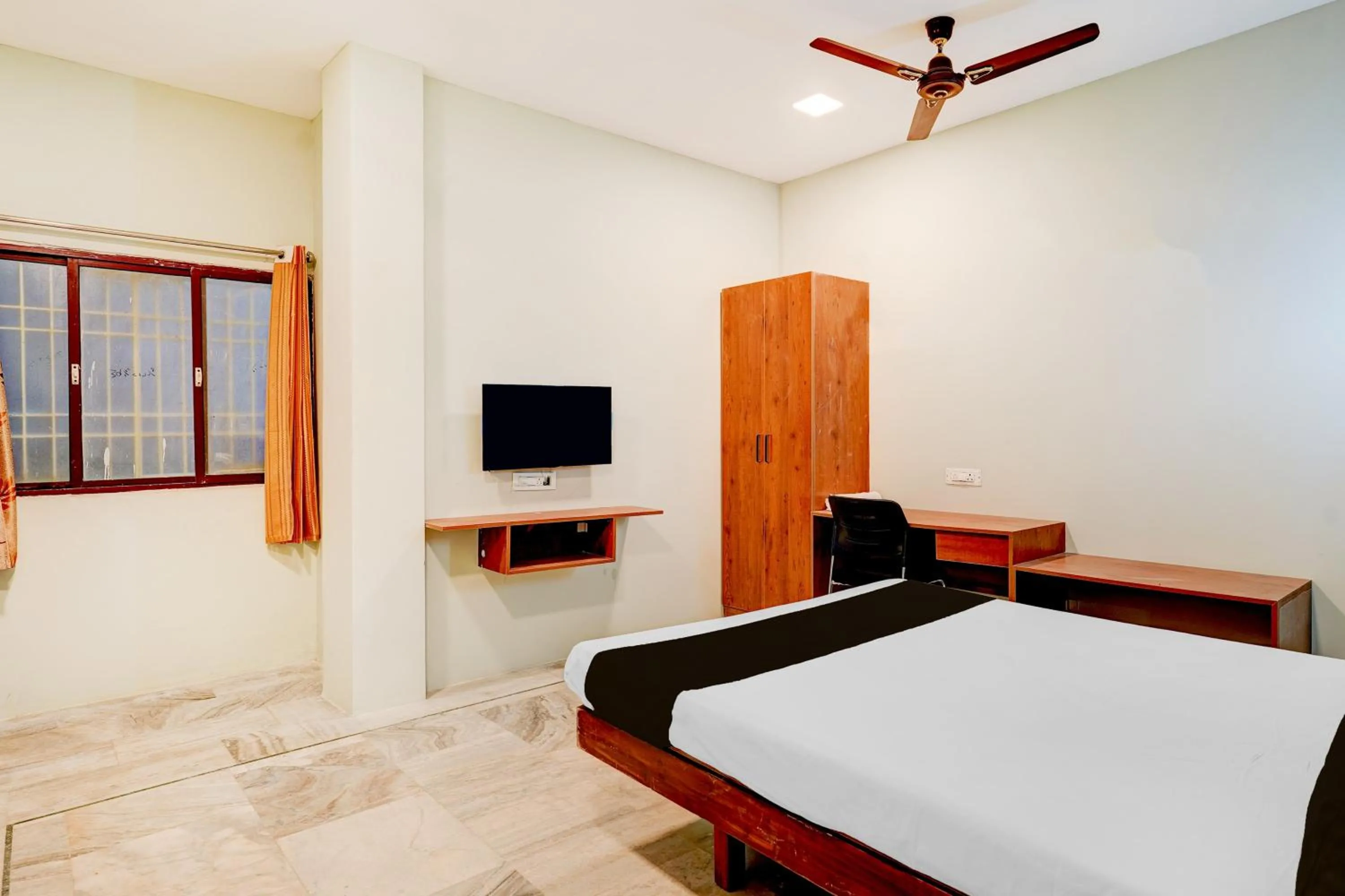 Bedroom, Bed in Super Collection O Vadapalani Formerly Mahalakshmi Inn