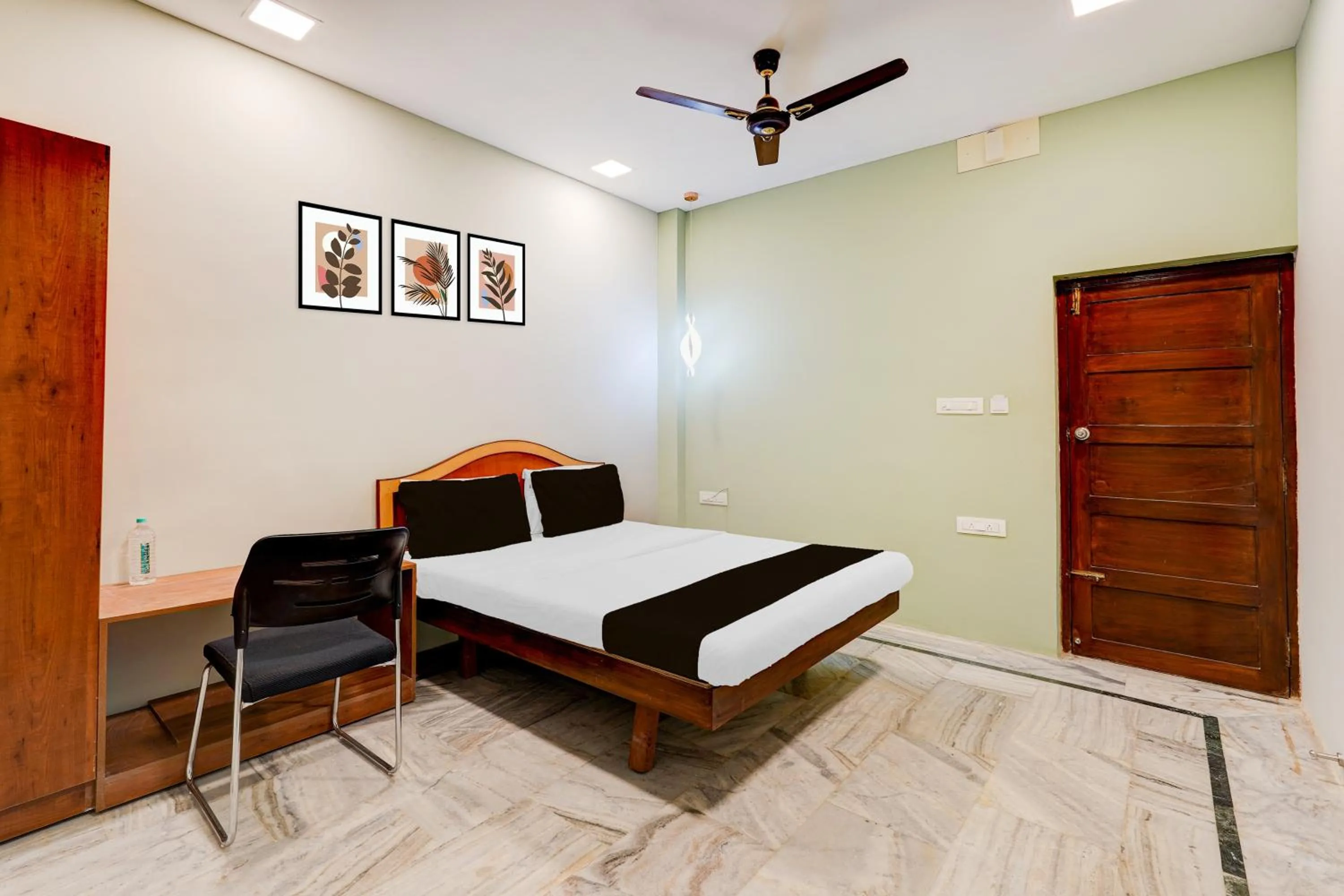 Classic Triple Room - single occupancy in Super Collection O Vadapalani Formerly Mahalakshmi Inn