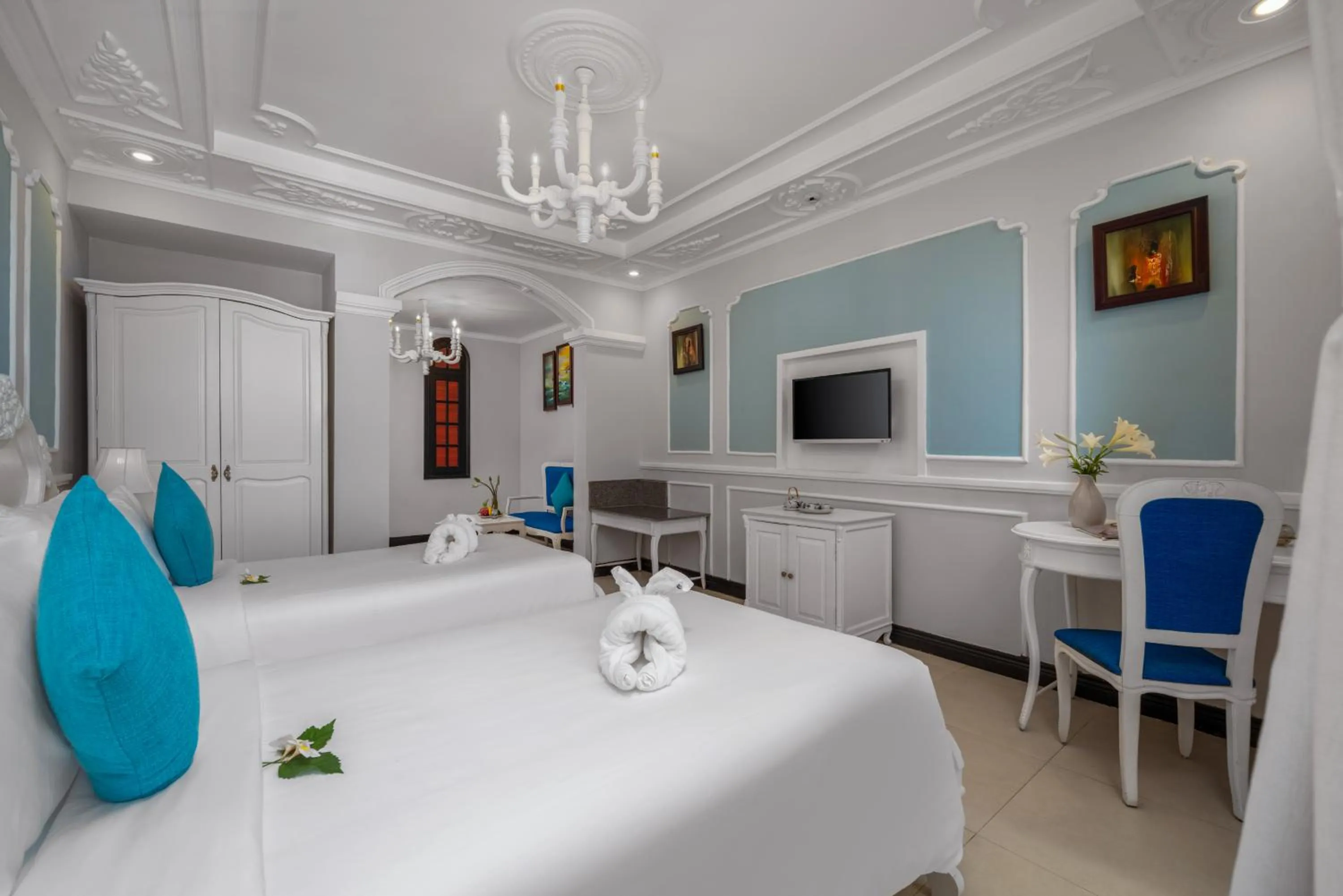 TV and multimedia in Hoi An Garden Palace and Spa - A Boutique Inspired by Nature