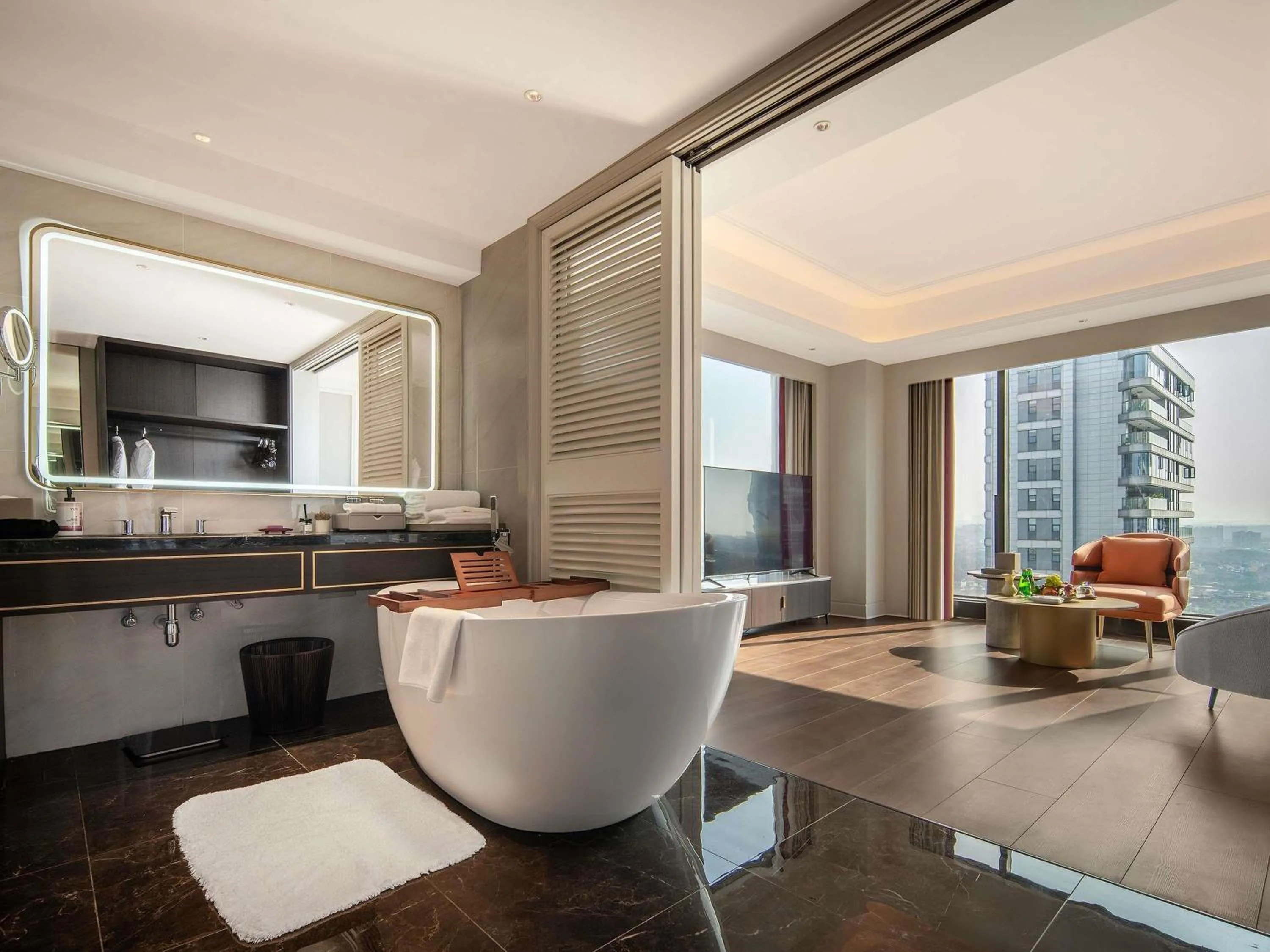 Photo of the whole room in Mövenpick by Accor Kuanzhai Alley Chengdu