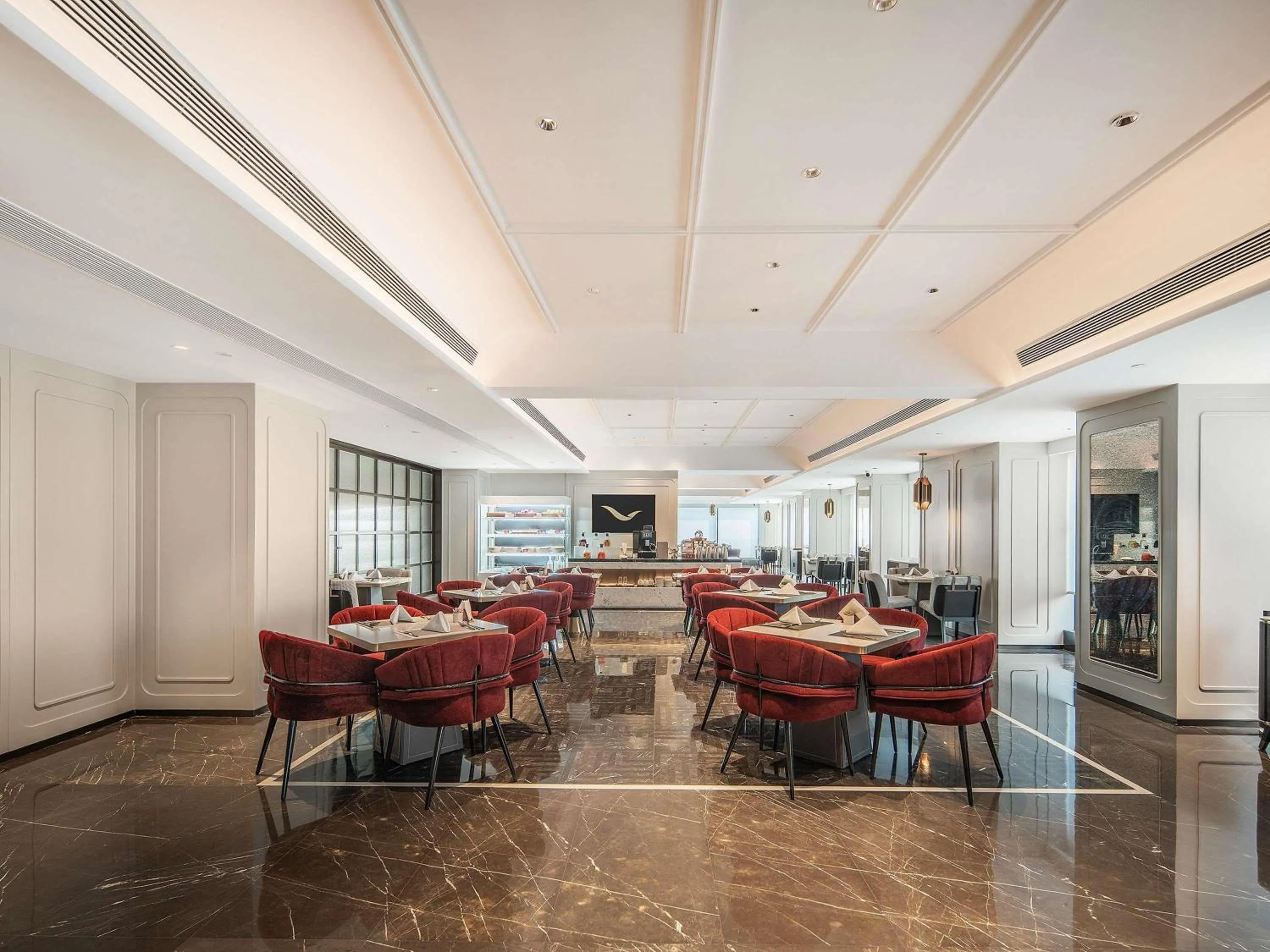 Restaurant/places to eat in Mövenpick by Accor Kuanzhai Alley Chengdu