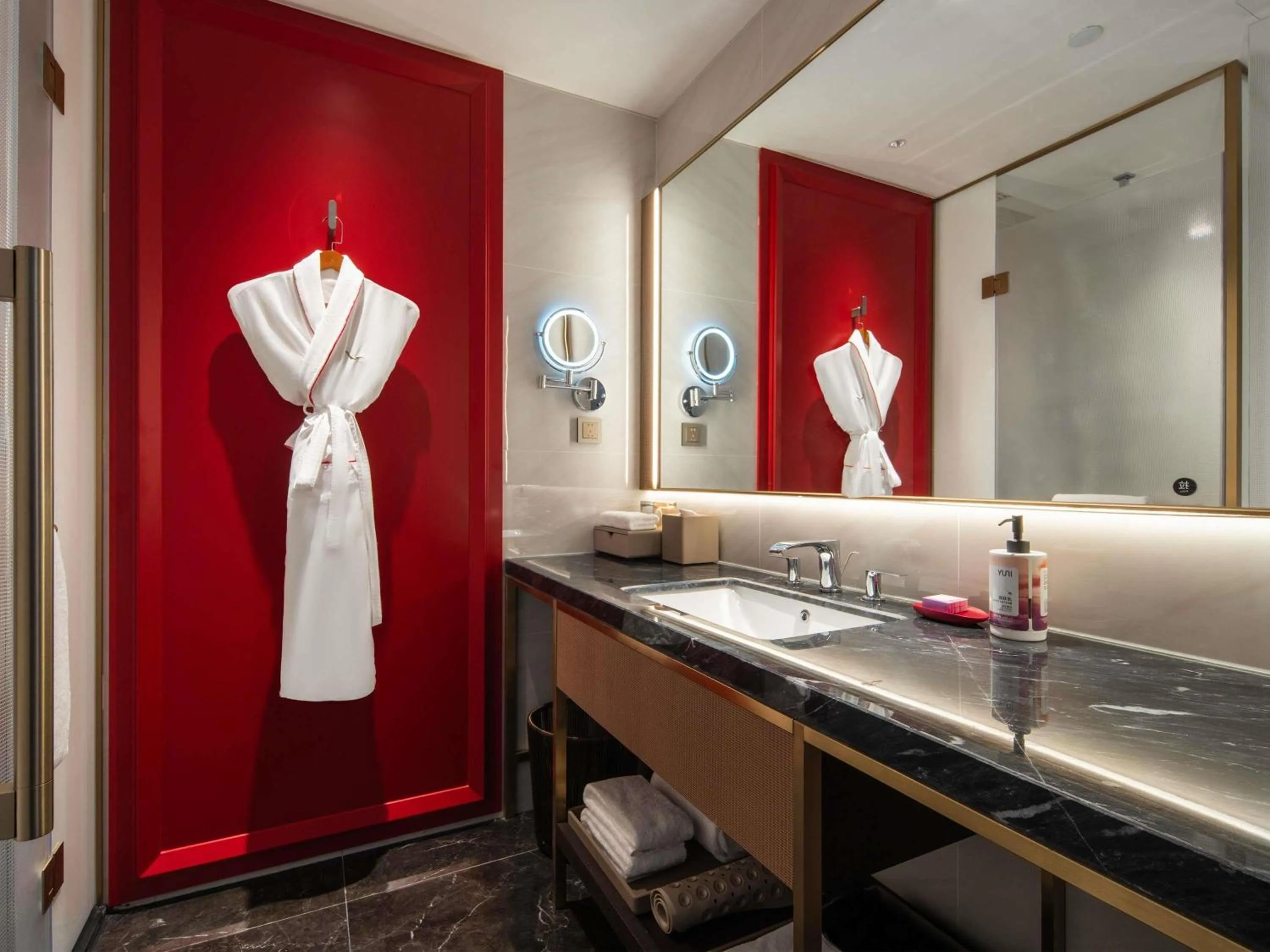 Bedroom in Mövenpick by Accor Kuanzhai Alley Chengdu