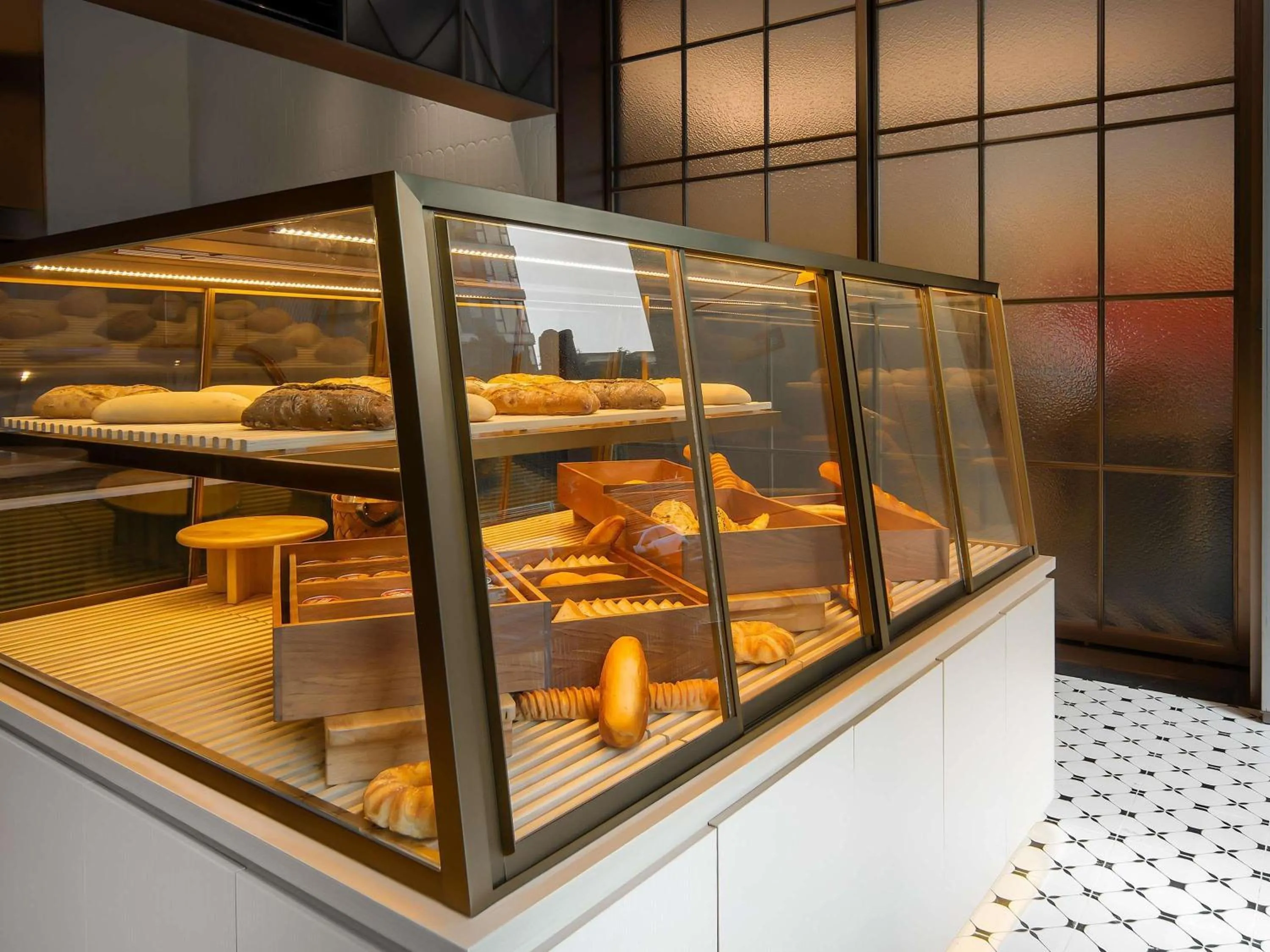 Restaurant/places to eat in Mövenpick by Accor Kuanzhai Alley Chengdu