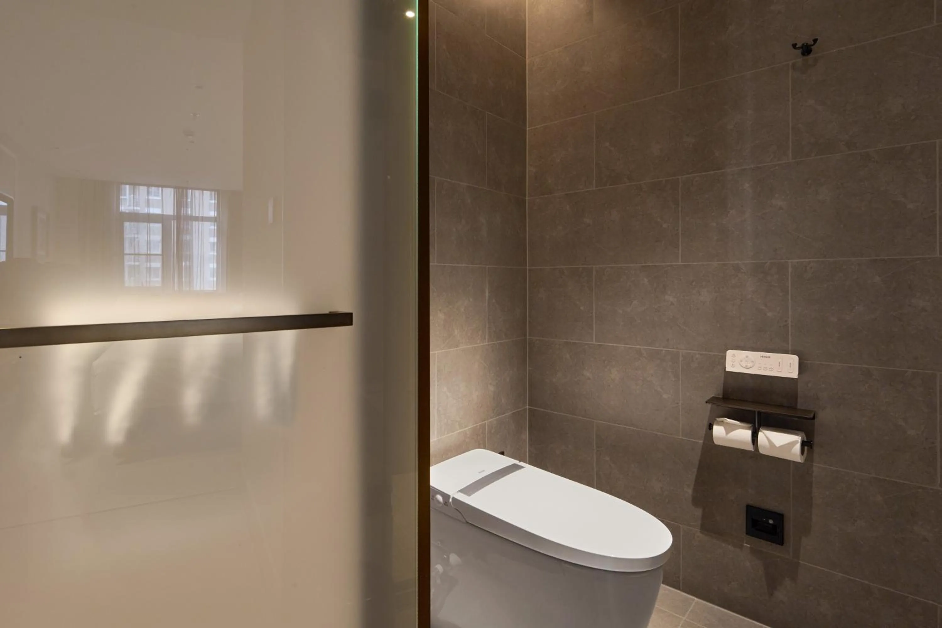 Shower in Mercure Hangzhou West Lake Fengqi Road