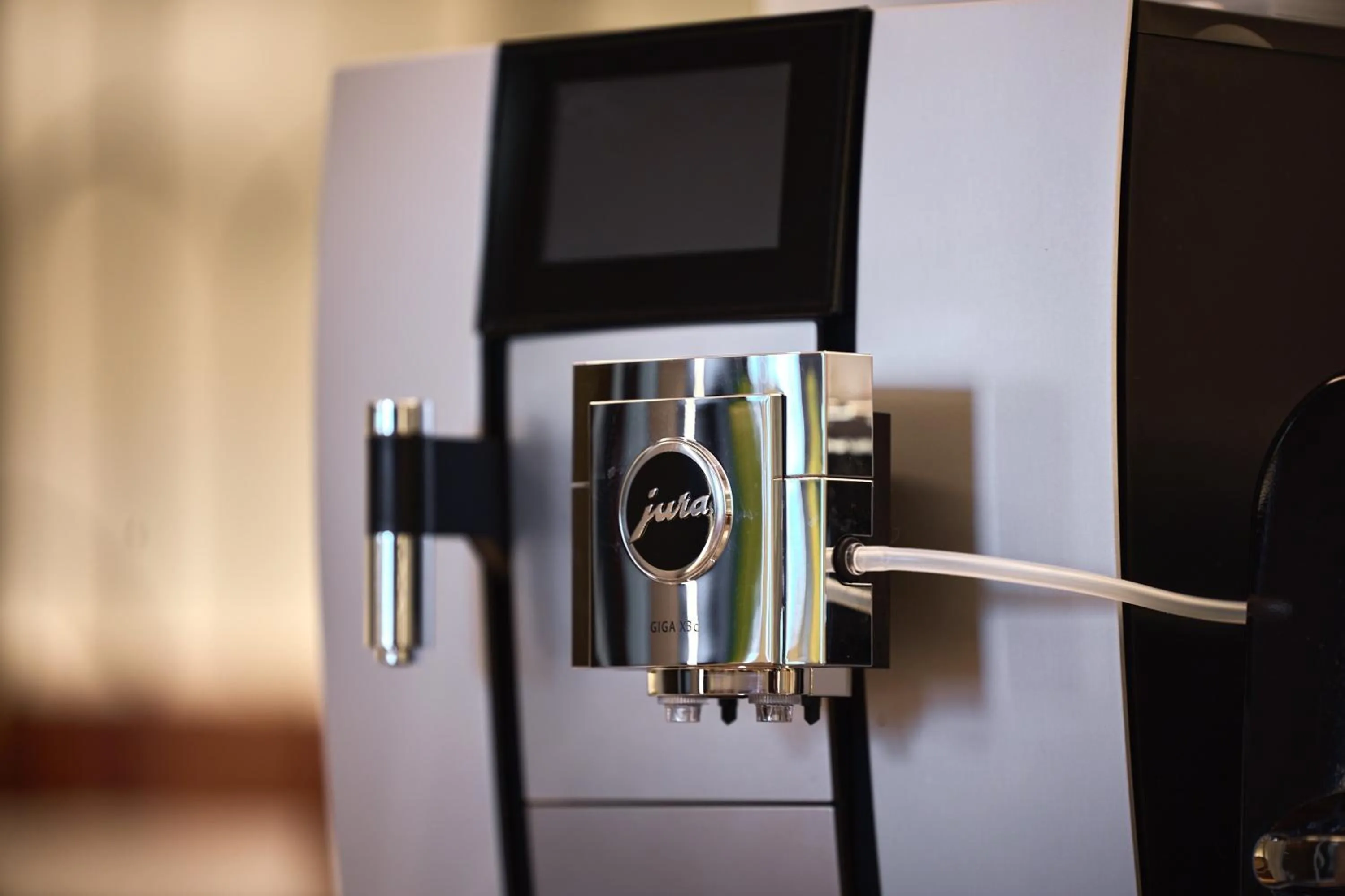 Restaurant/places to eat in Mercure Hangzhou West Lake Fengqi Road