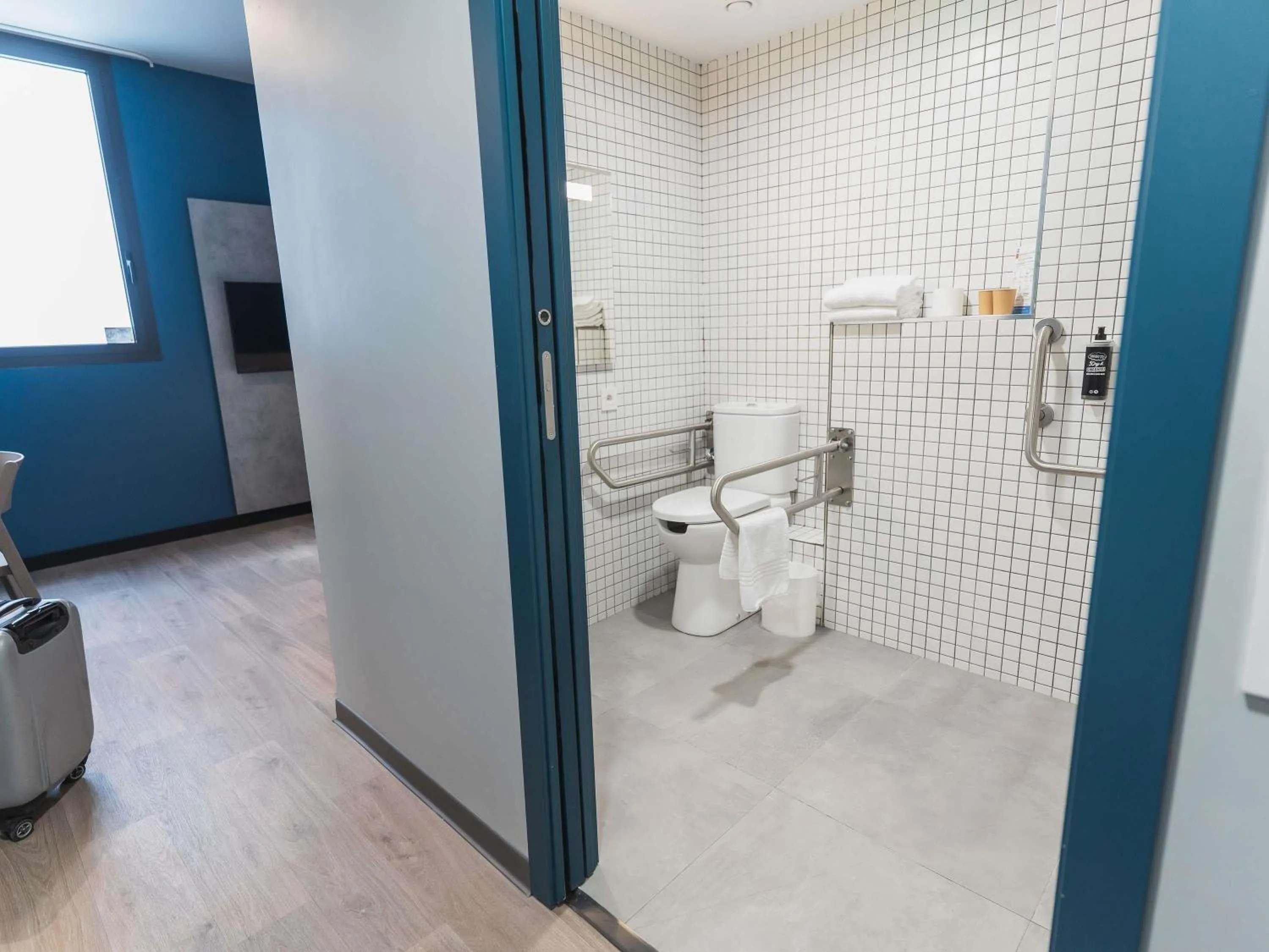 Bedroom in ibis budget Madrid Albasanz