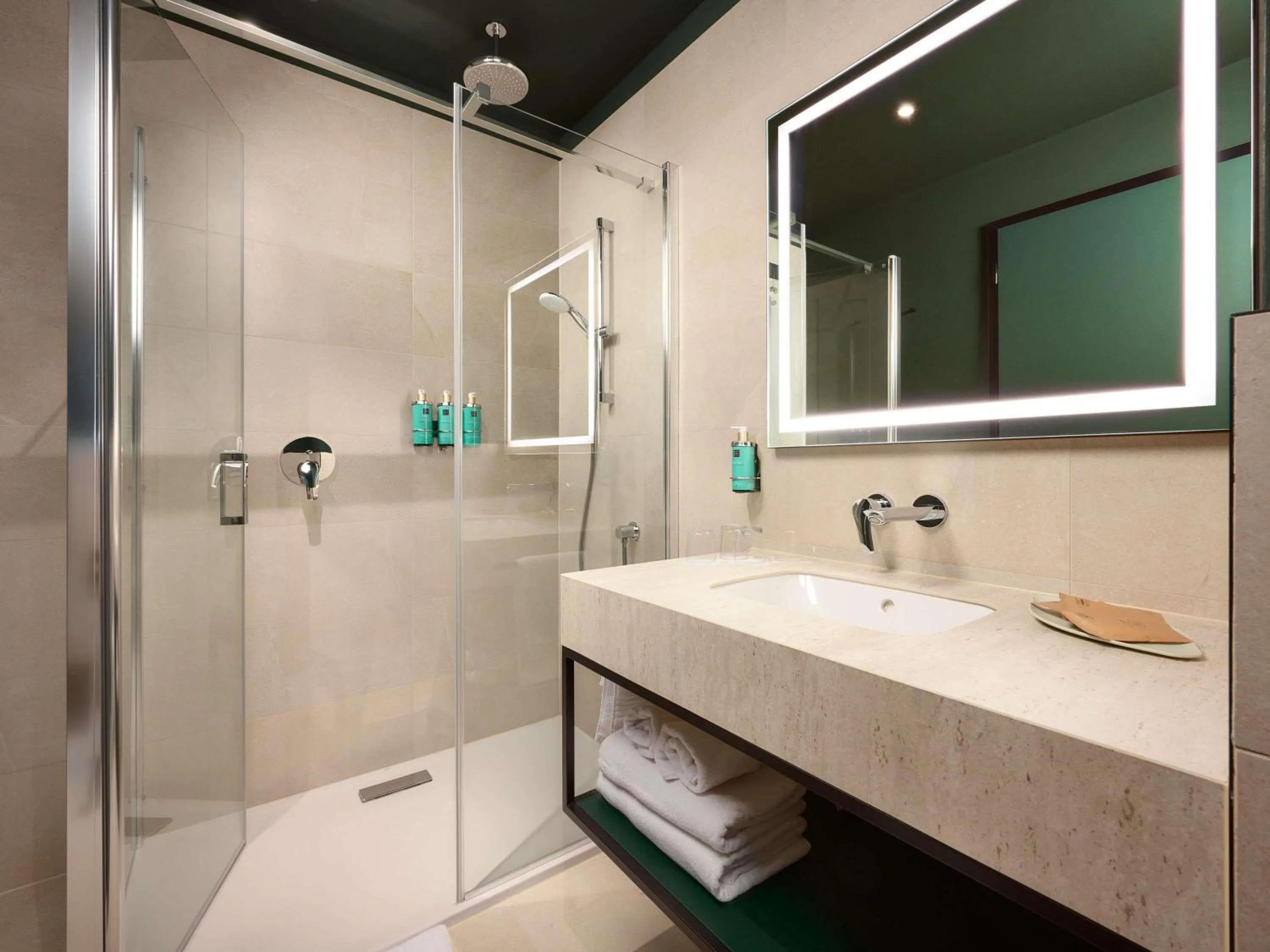 Bedroom in Novotel Zagreb