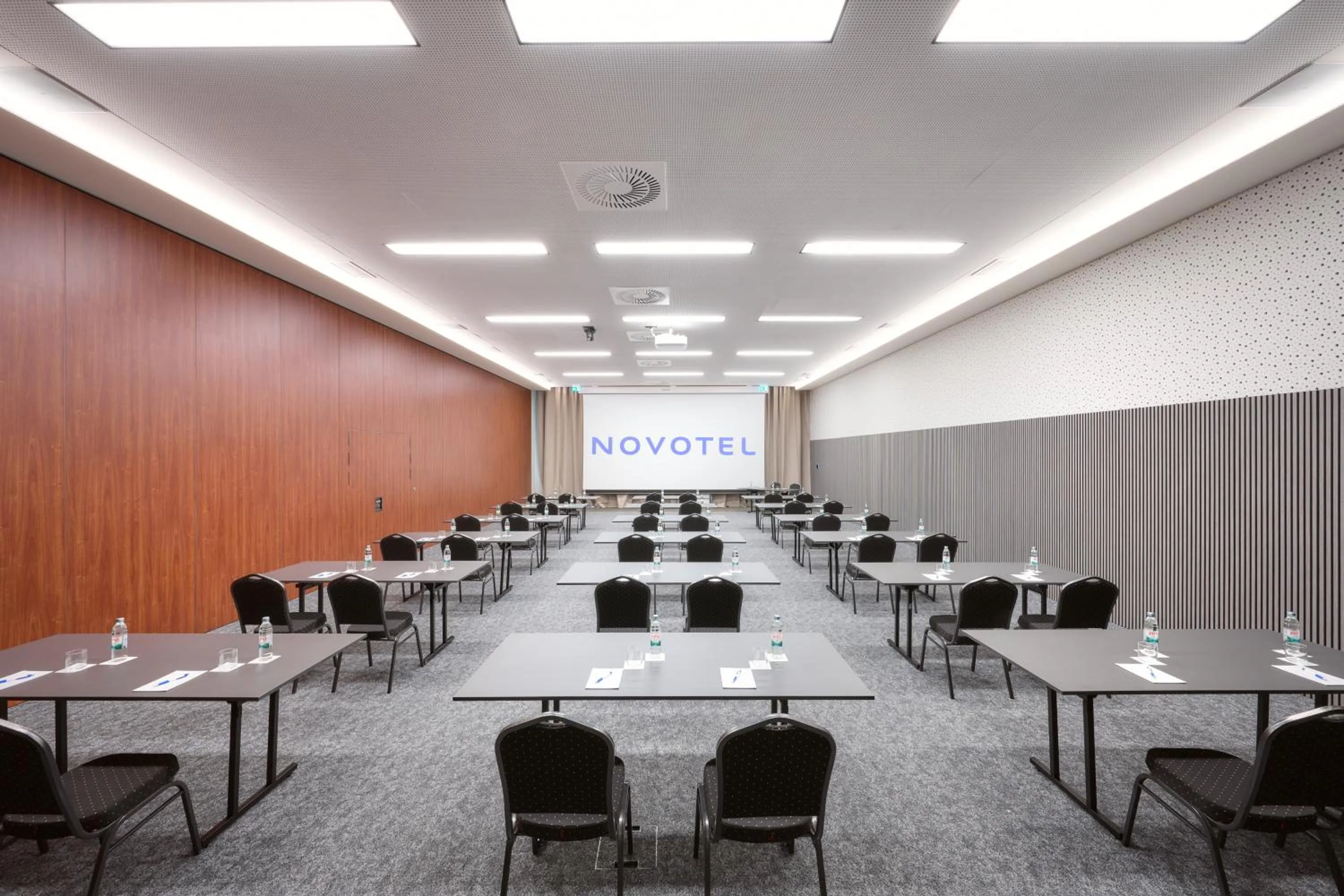 Meeting/conference room in Novotel Zagreb