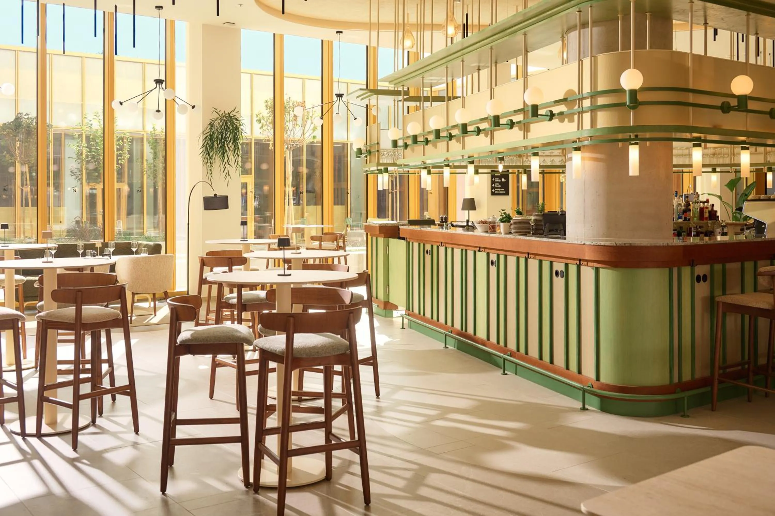 Lounge or bar in Novotel Zagreb