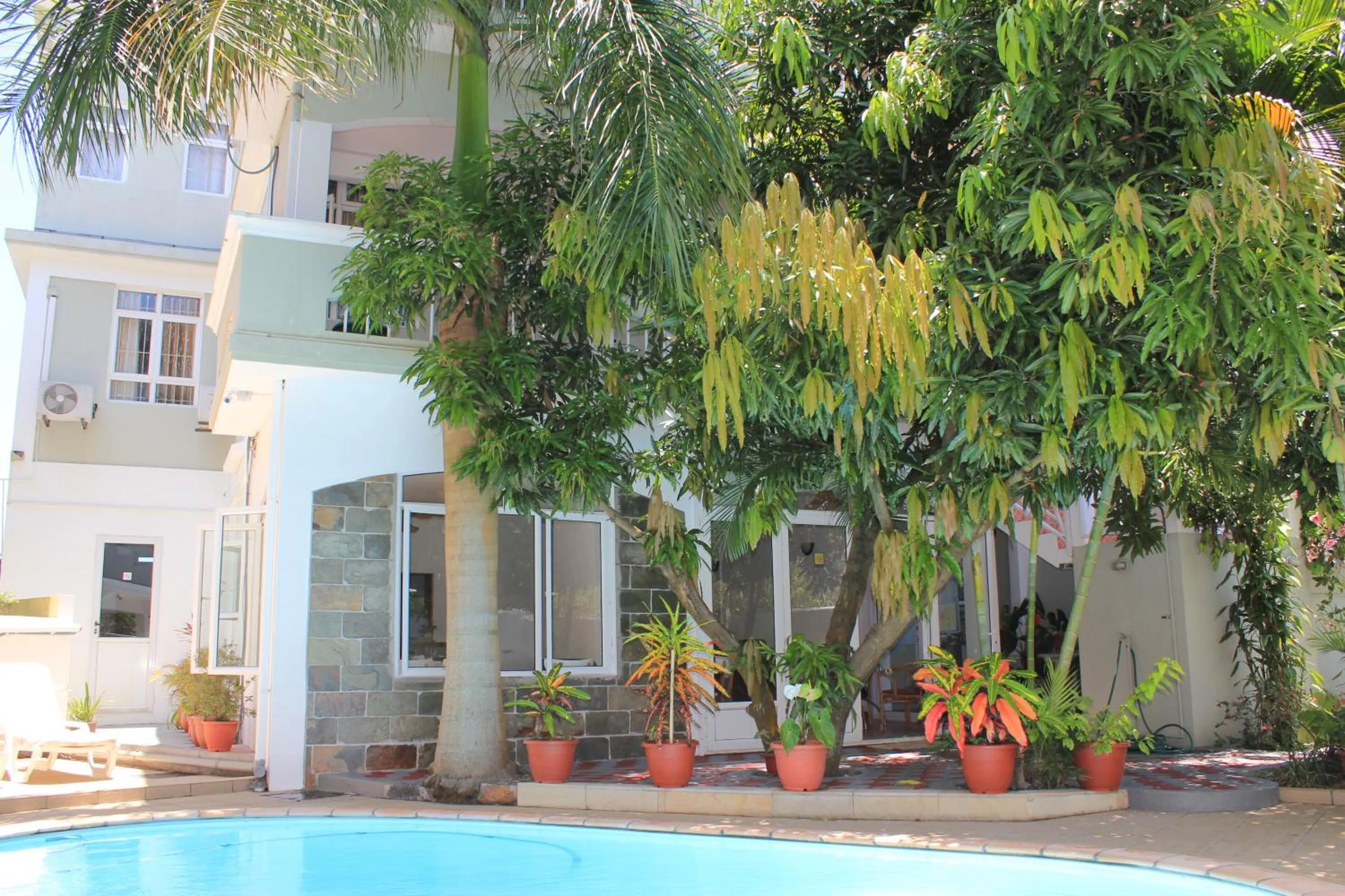 Property building in LeBovallon B&B