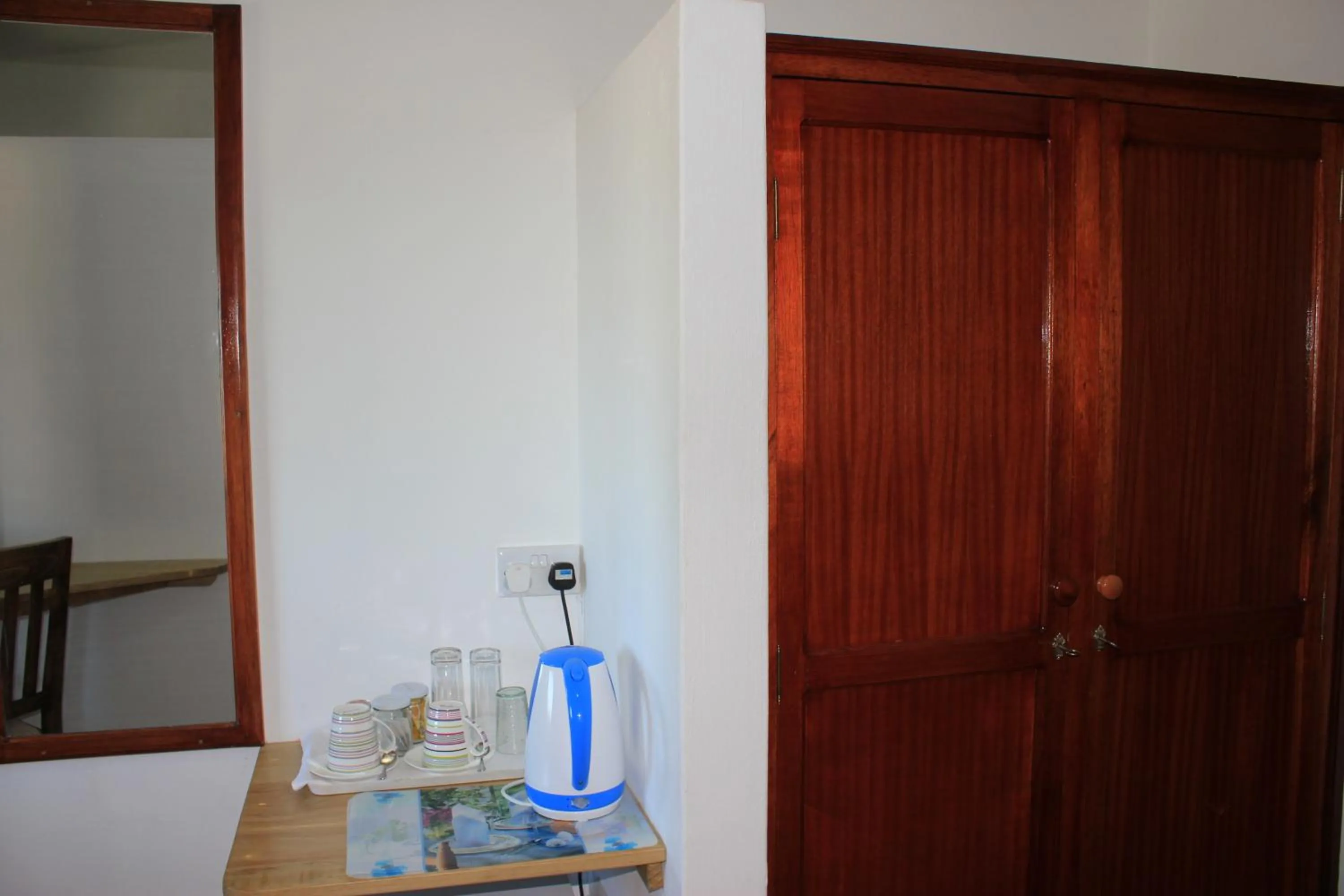 Coffee/tea facilities in LeBovallon B&B