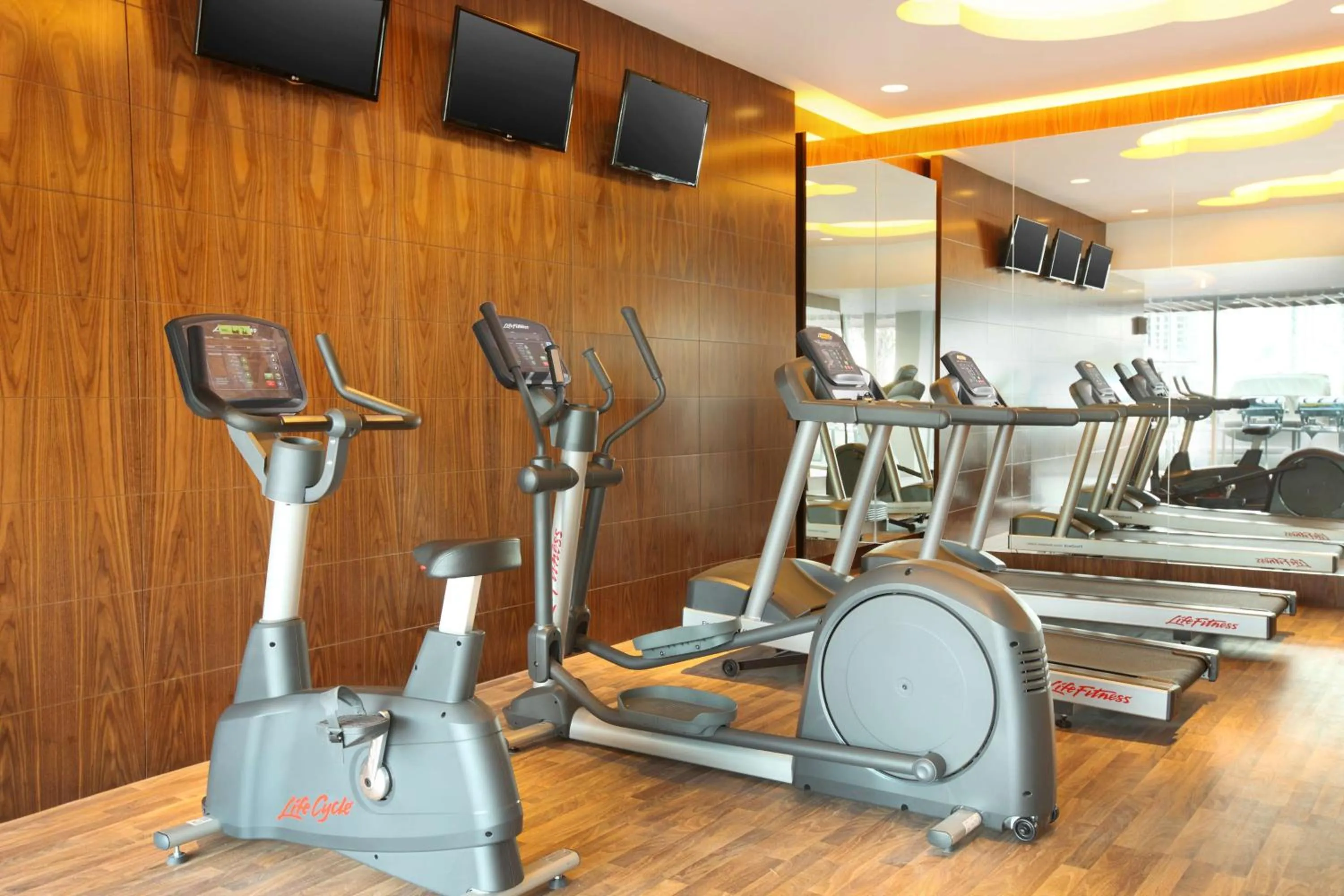 Fitness centre/facilities in DoubleTree by Hilton Jakarta Kemayoran