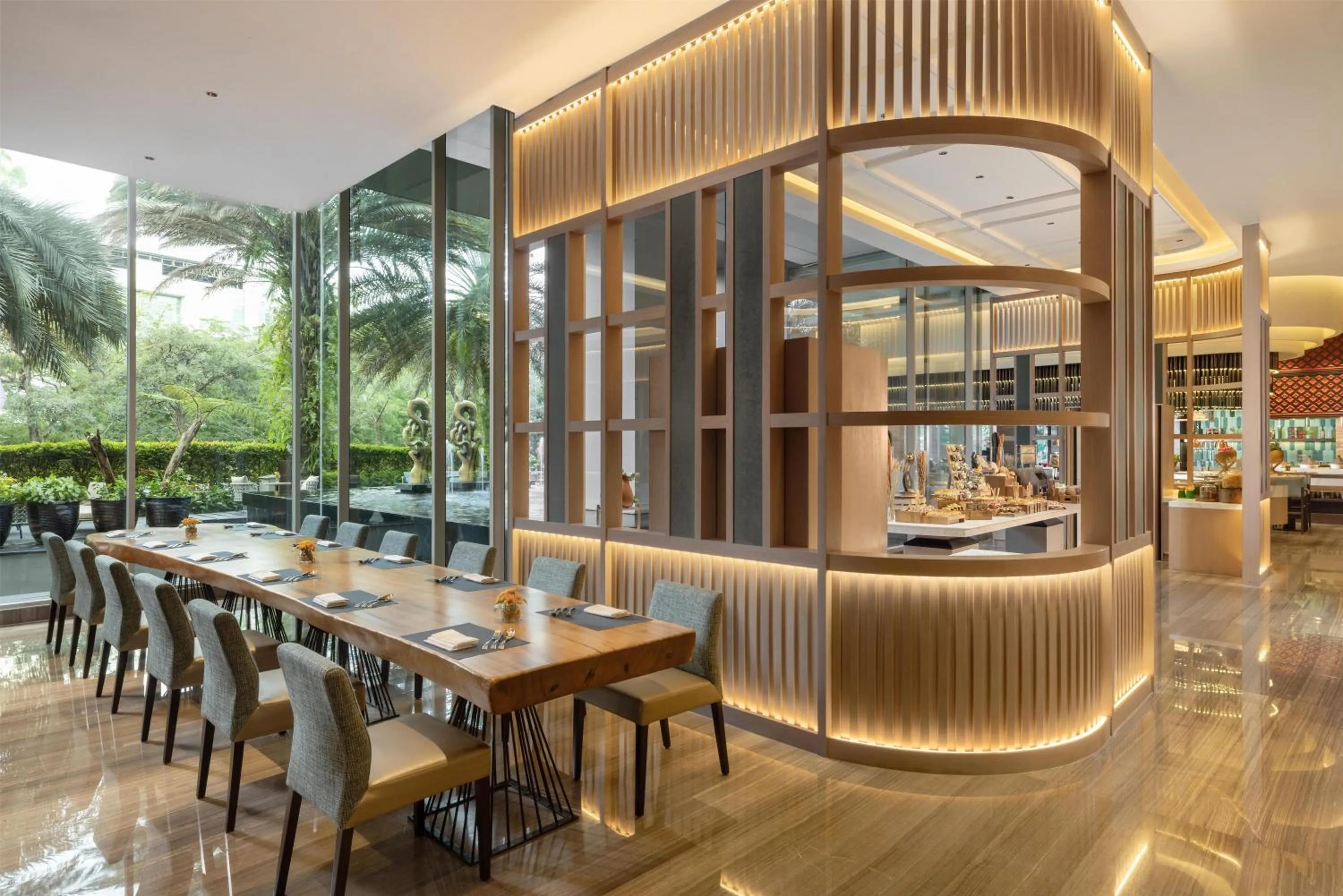 Restaurant/places to eat in DoubleTree by Hilton Jakarta Kemayoran
