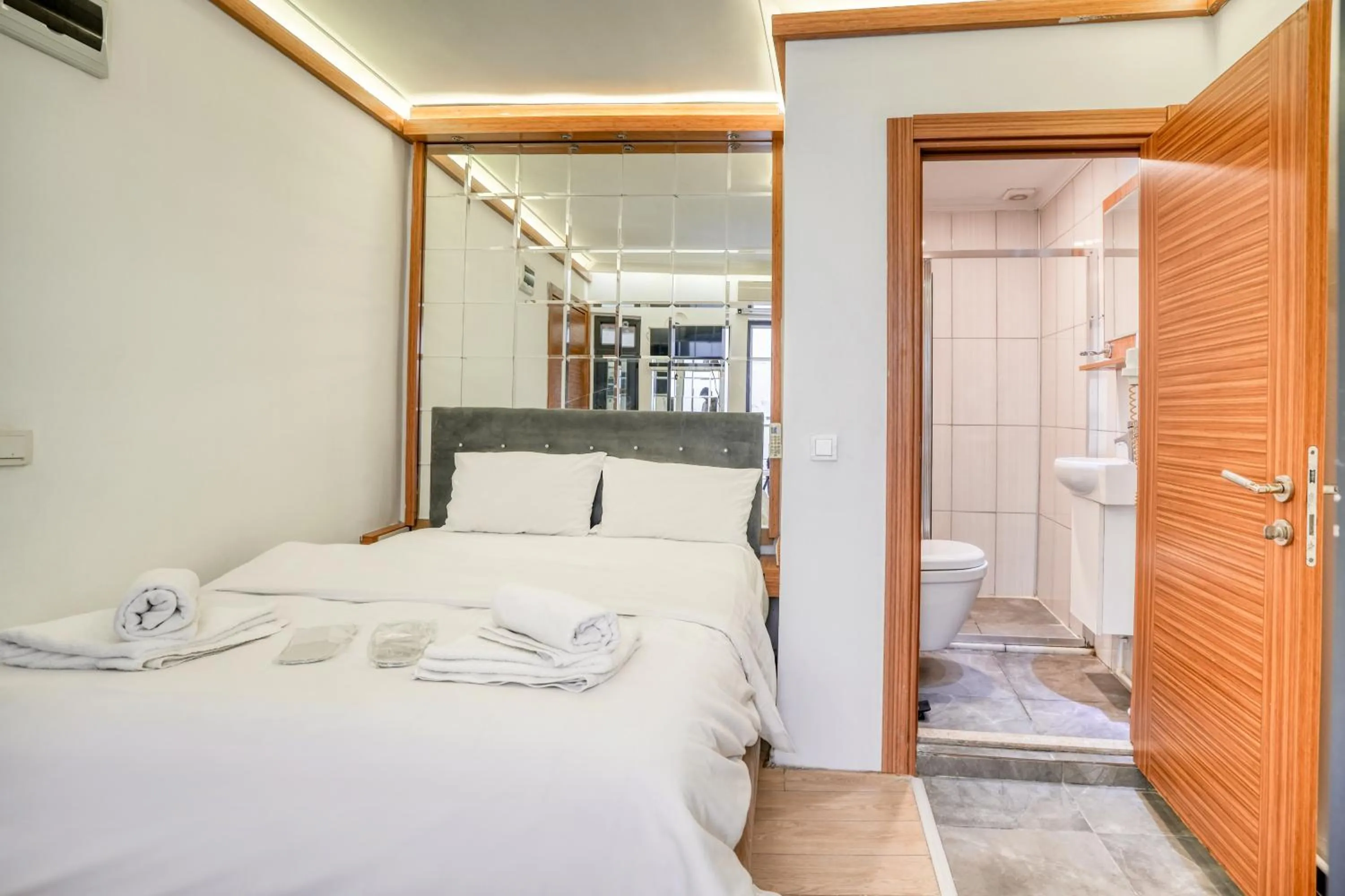 Bed in Viva Butik Sirkeci