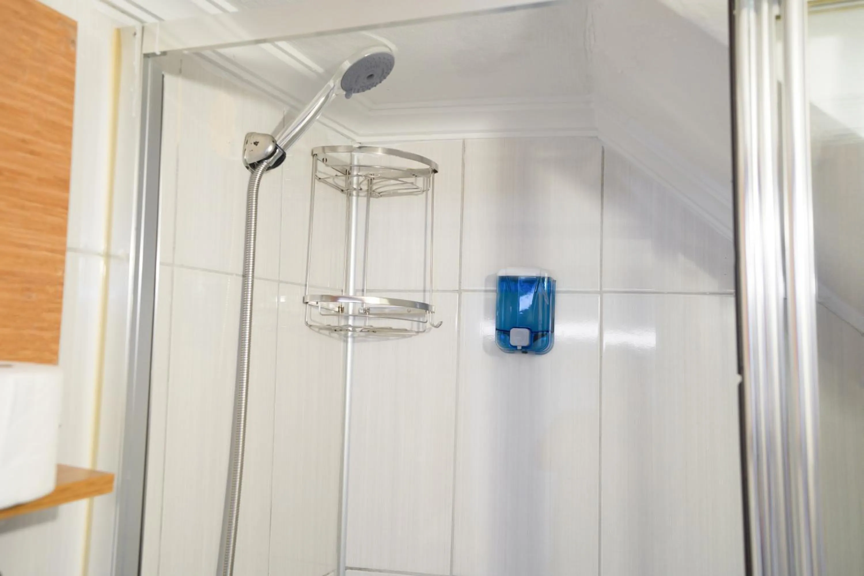 Shower in Viva Butik Sirkeci