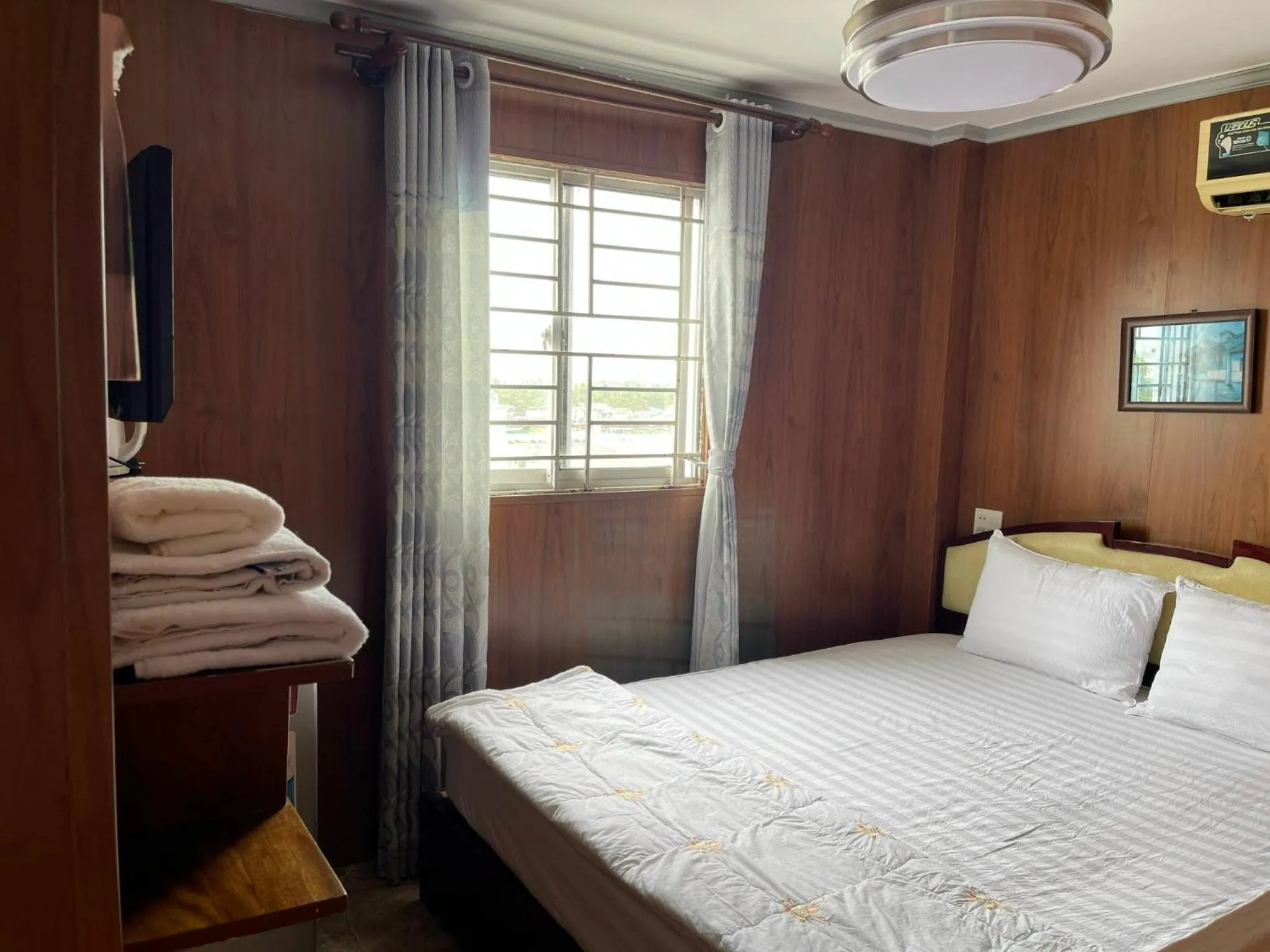 Bedroom, Bed in Number One Hotel