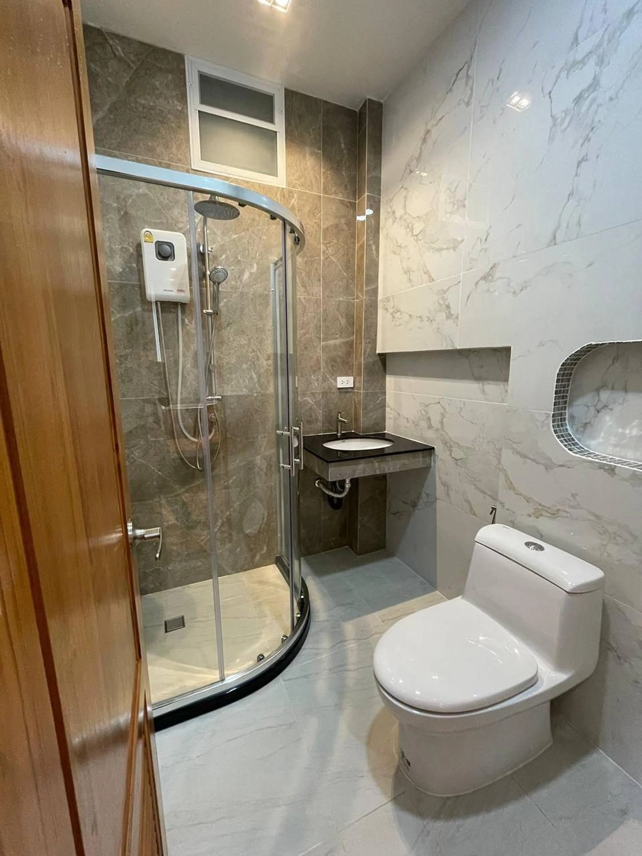 Bathroom in Ashi Poshtel