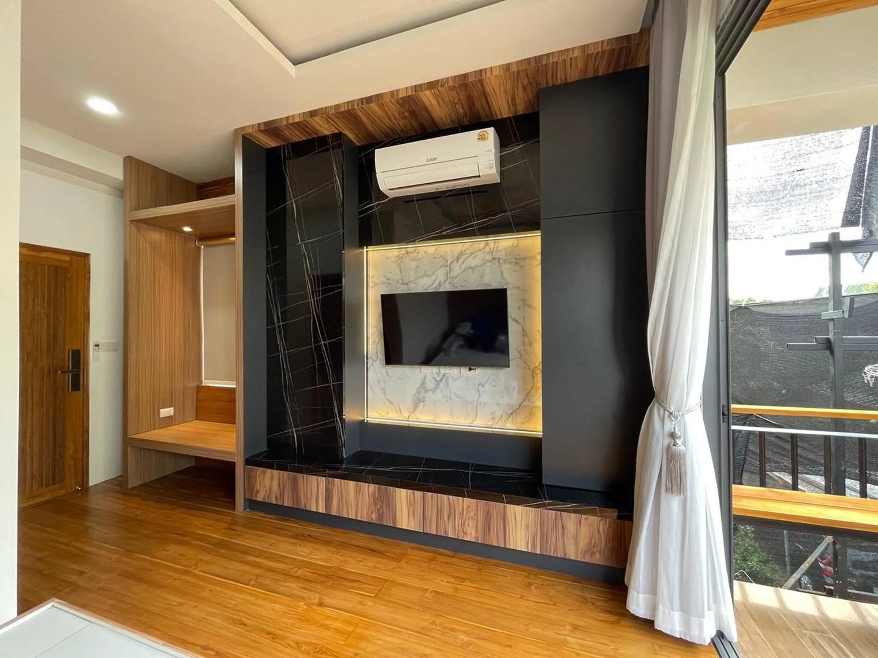 TV and multimedia, Bed in Ashi Poshtel