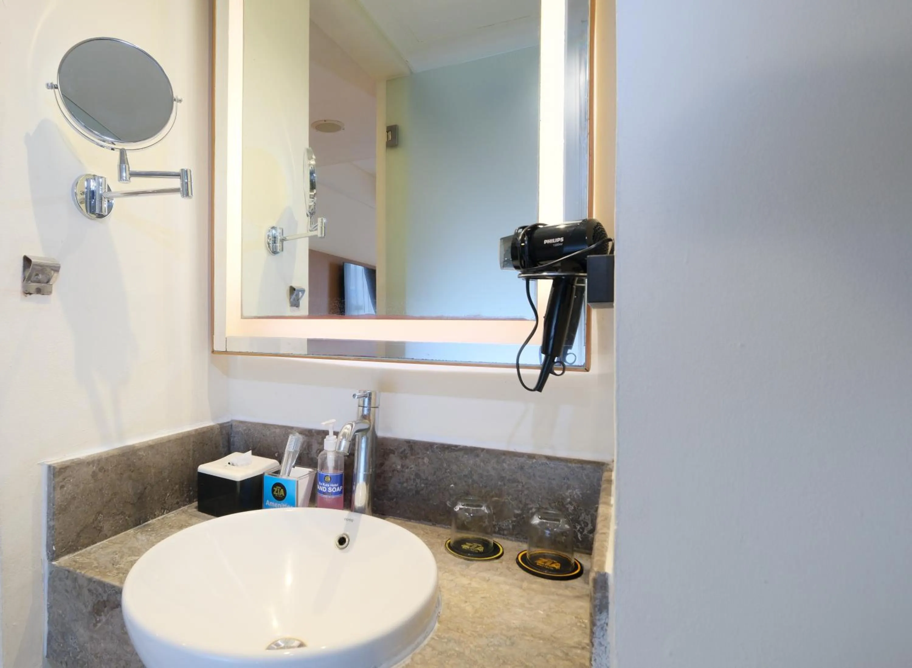 Bathroom in Zia Hotel Kuta