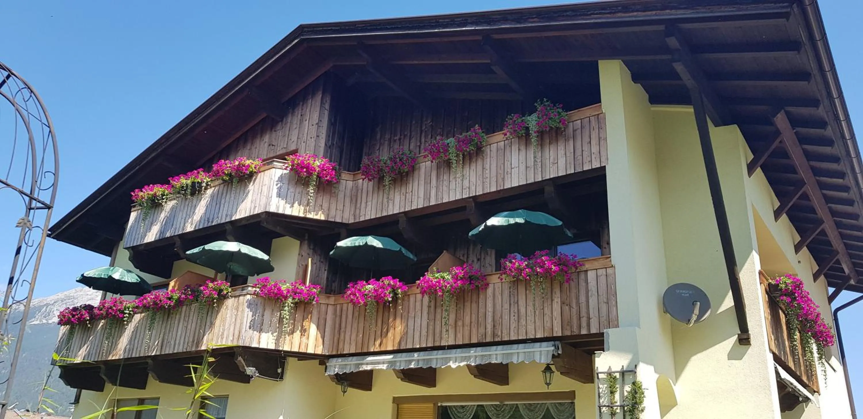 Gästehaus Schoeneweiß