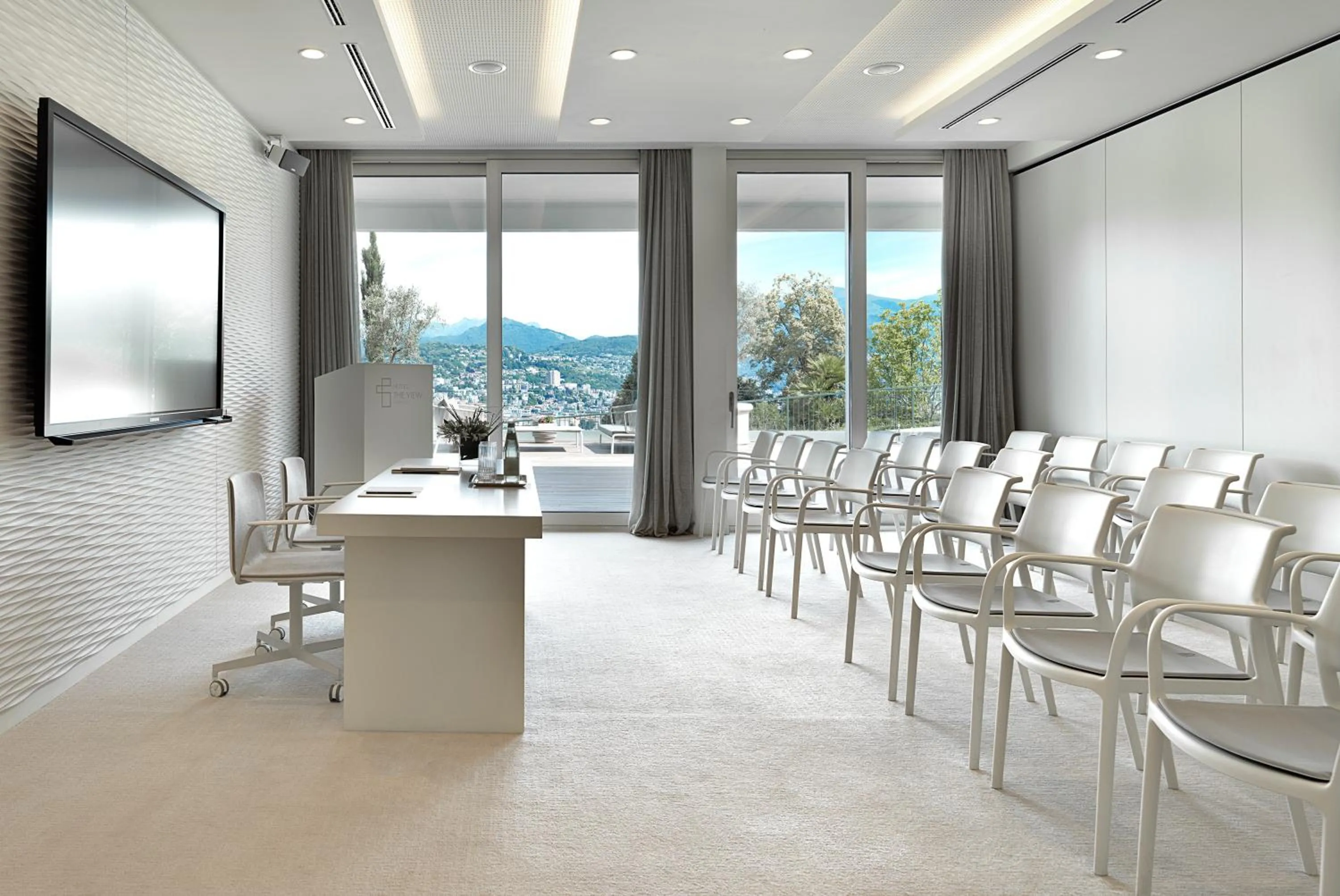 TV and multimedia in The View Lugano