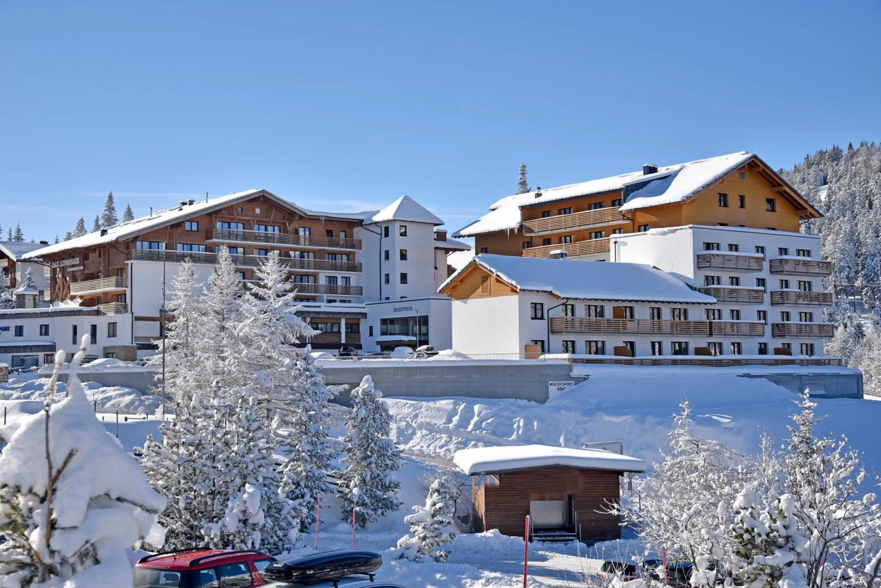 Property building in Das Alpenhaus Katschberg 1640 inkl Lungau Card
