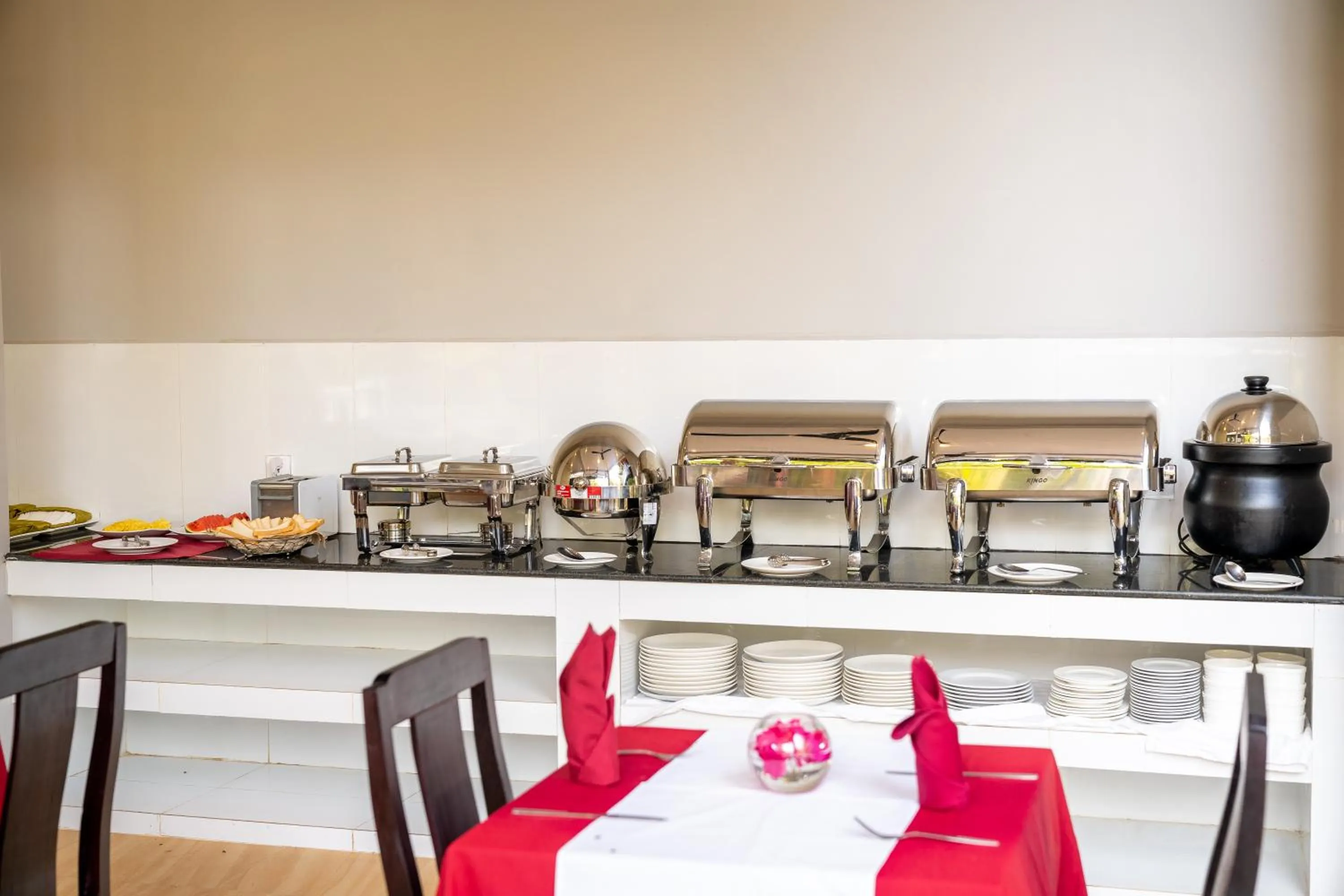 Restaurant/places to eat in Reveal Courtyard in Reveal Angkor