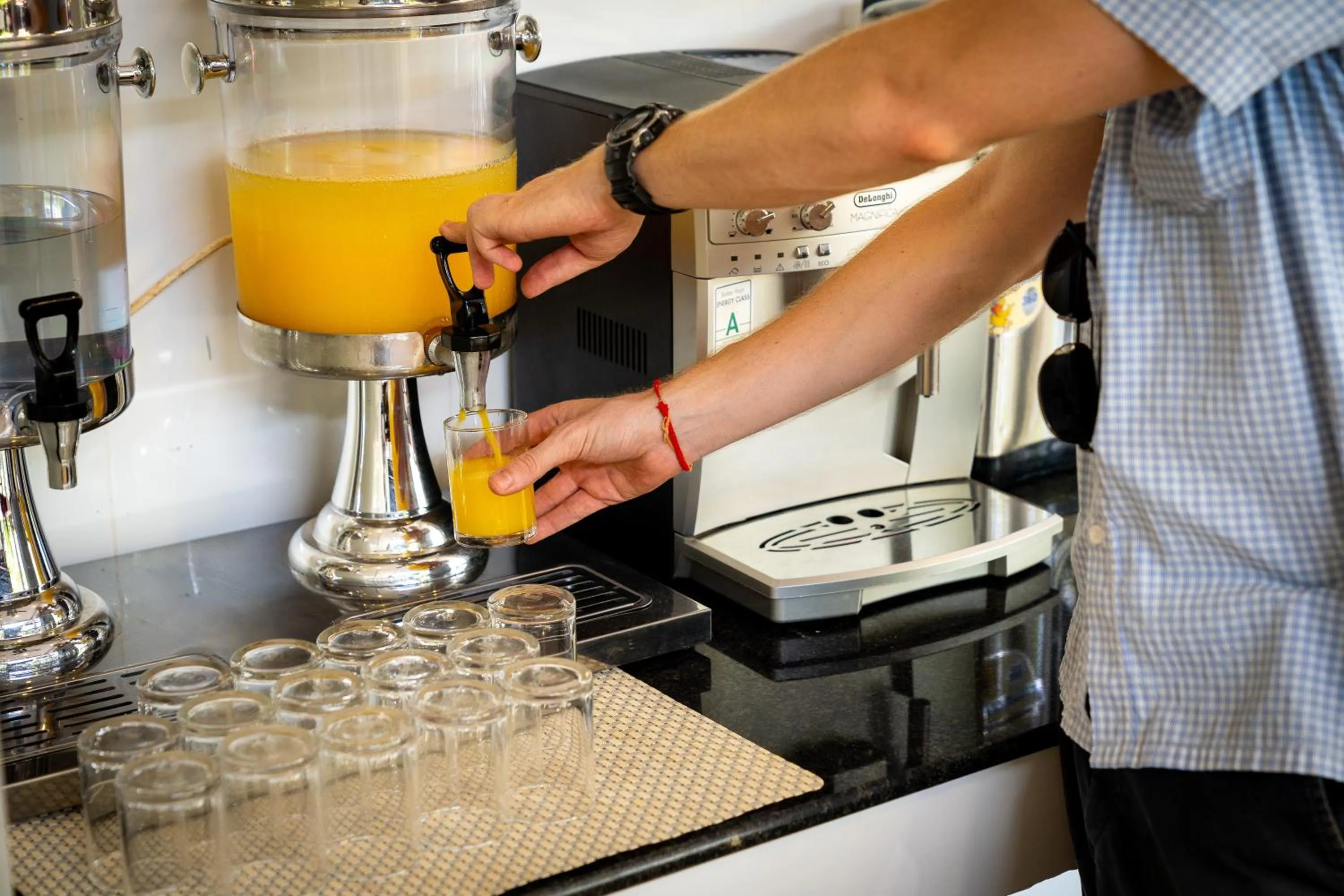 Restaurant/places to eat in Reveal Courtyard in Reveal Angkor