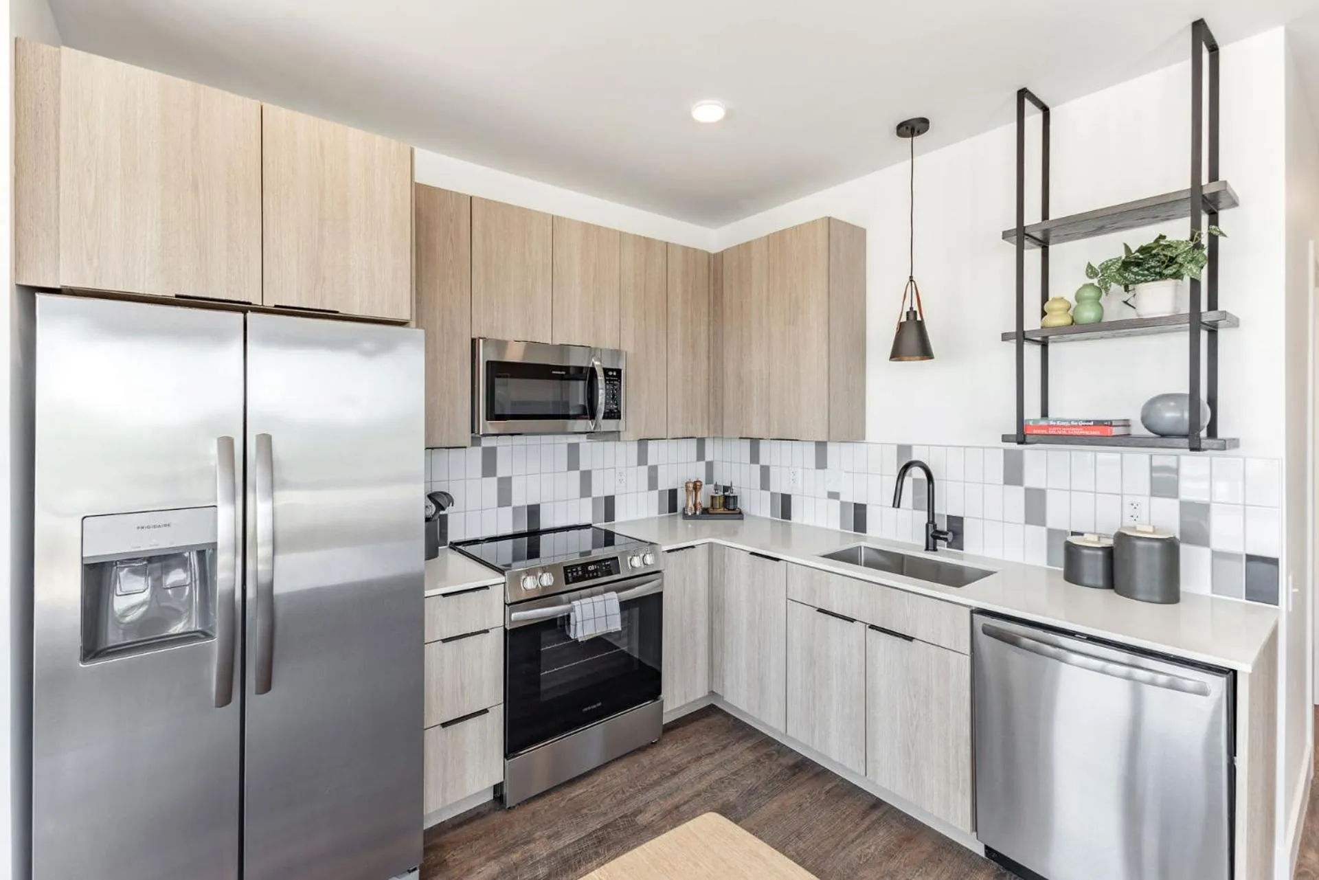 kitchen in Anthem House Huntsville MidCity, powered by Placemakr