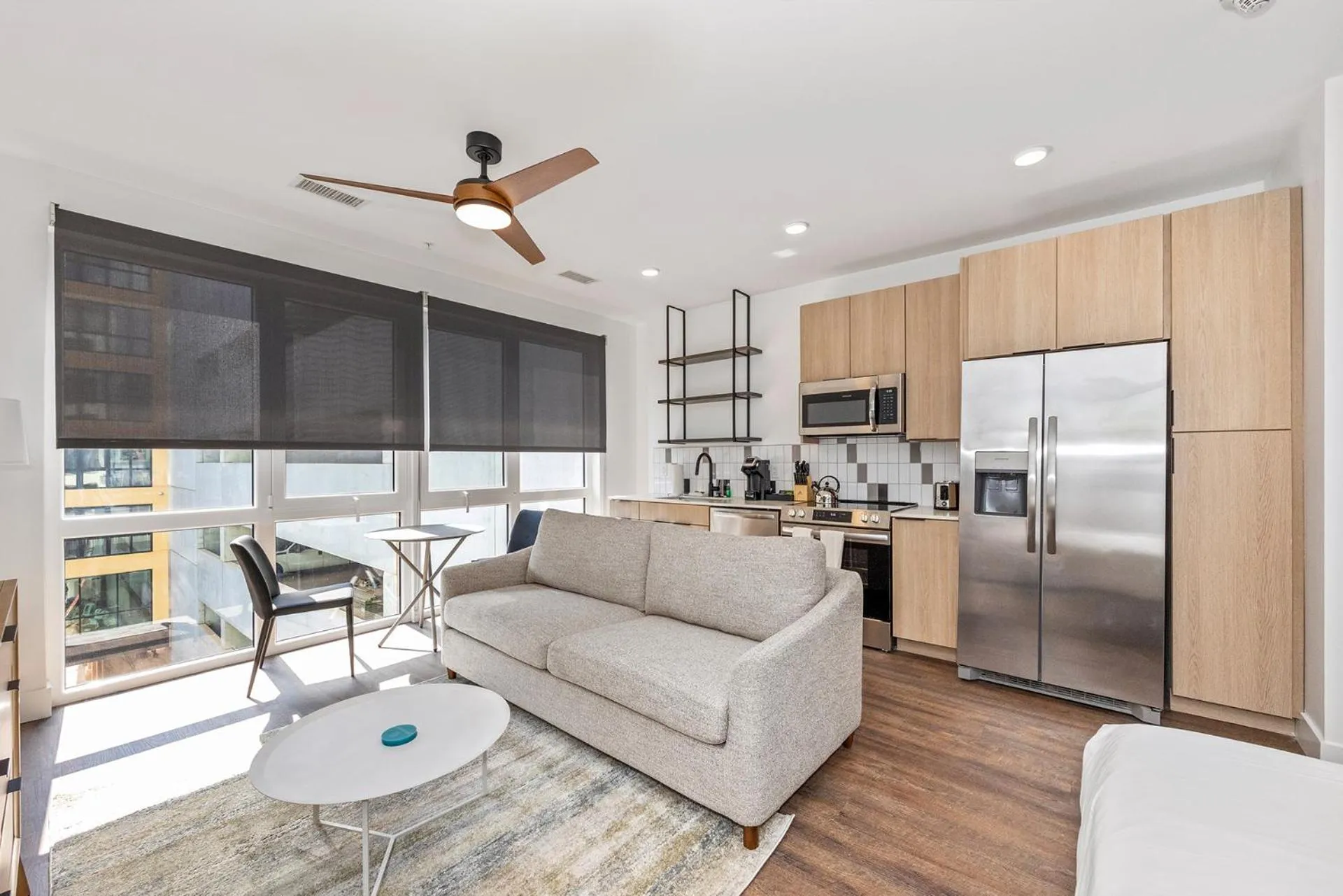 Kitchen or kitchenette in Anthem House Huntsville MidCity, powered by Placemakr