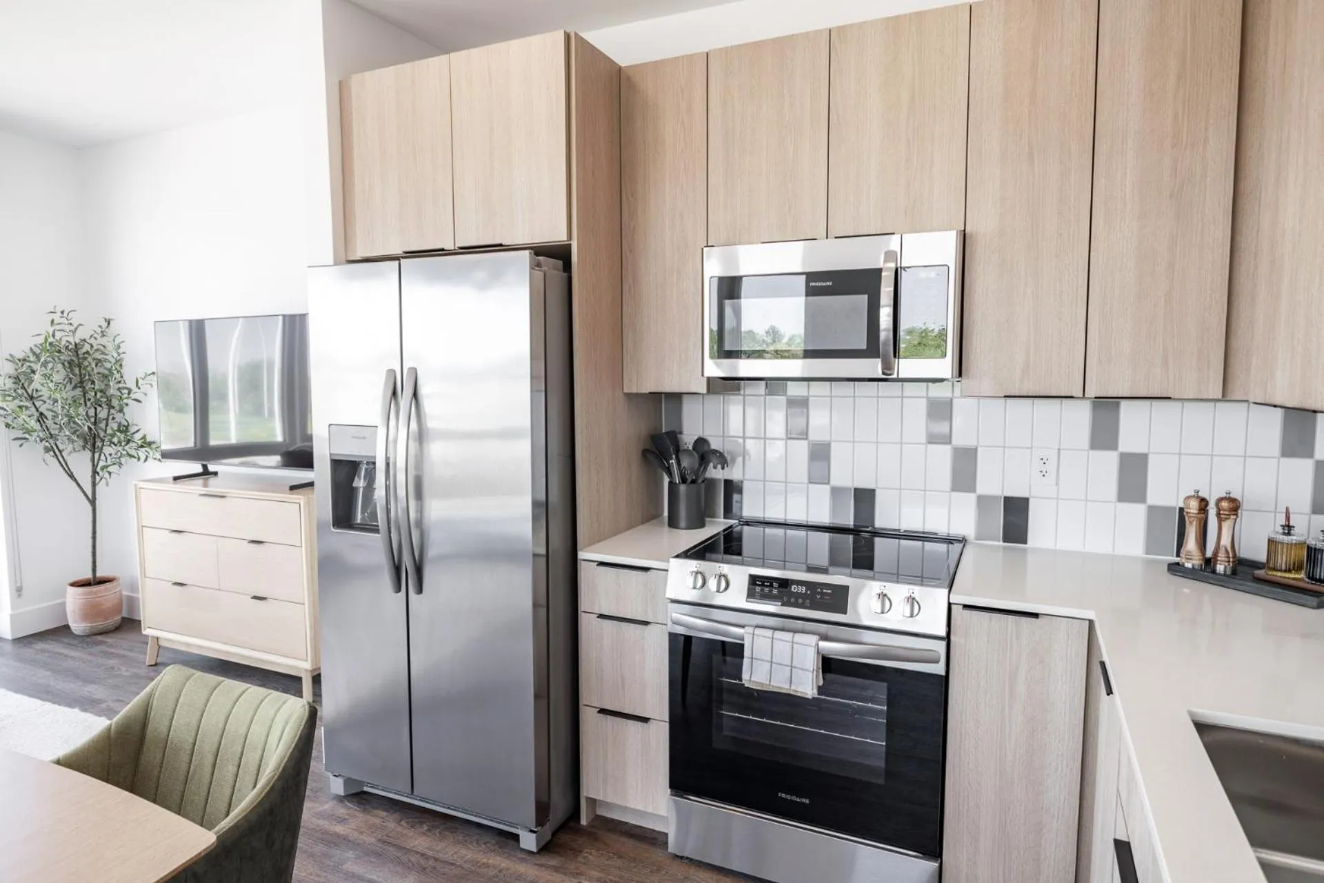 kitchen in Anthem House Huntsville MidCity, powered by Placemakr