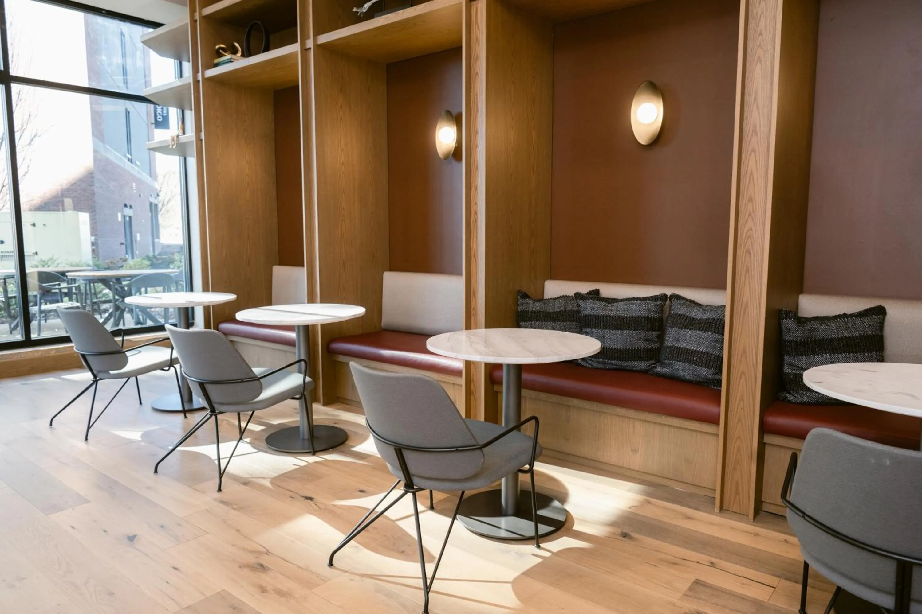 Business facilities in Anthem House Huntsville MidCity, powered by Placemakr