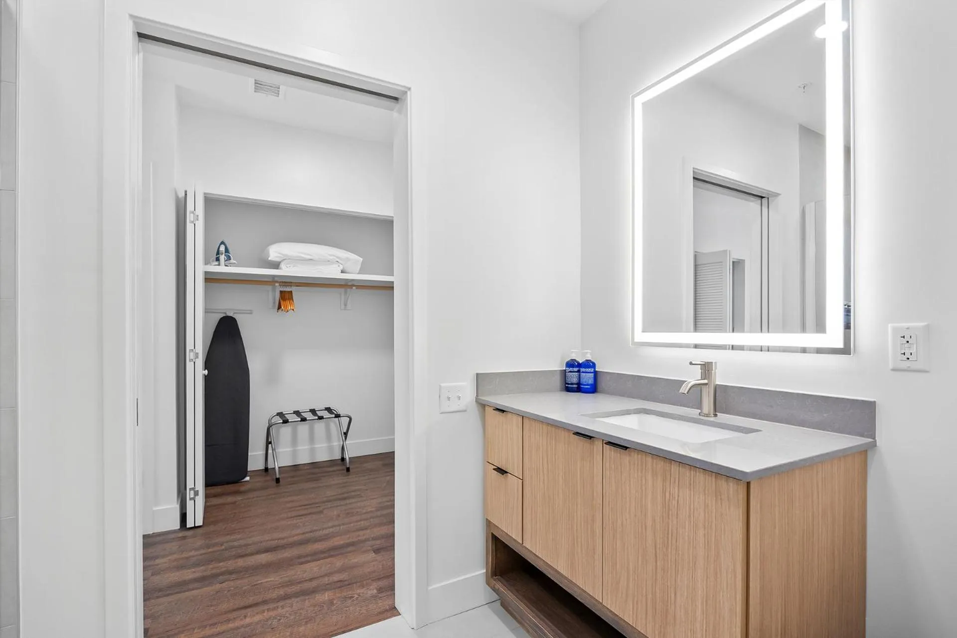 Bathroom in Anthem House Huntsville MidCity, powered by Placemakr