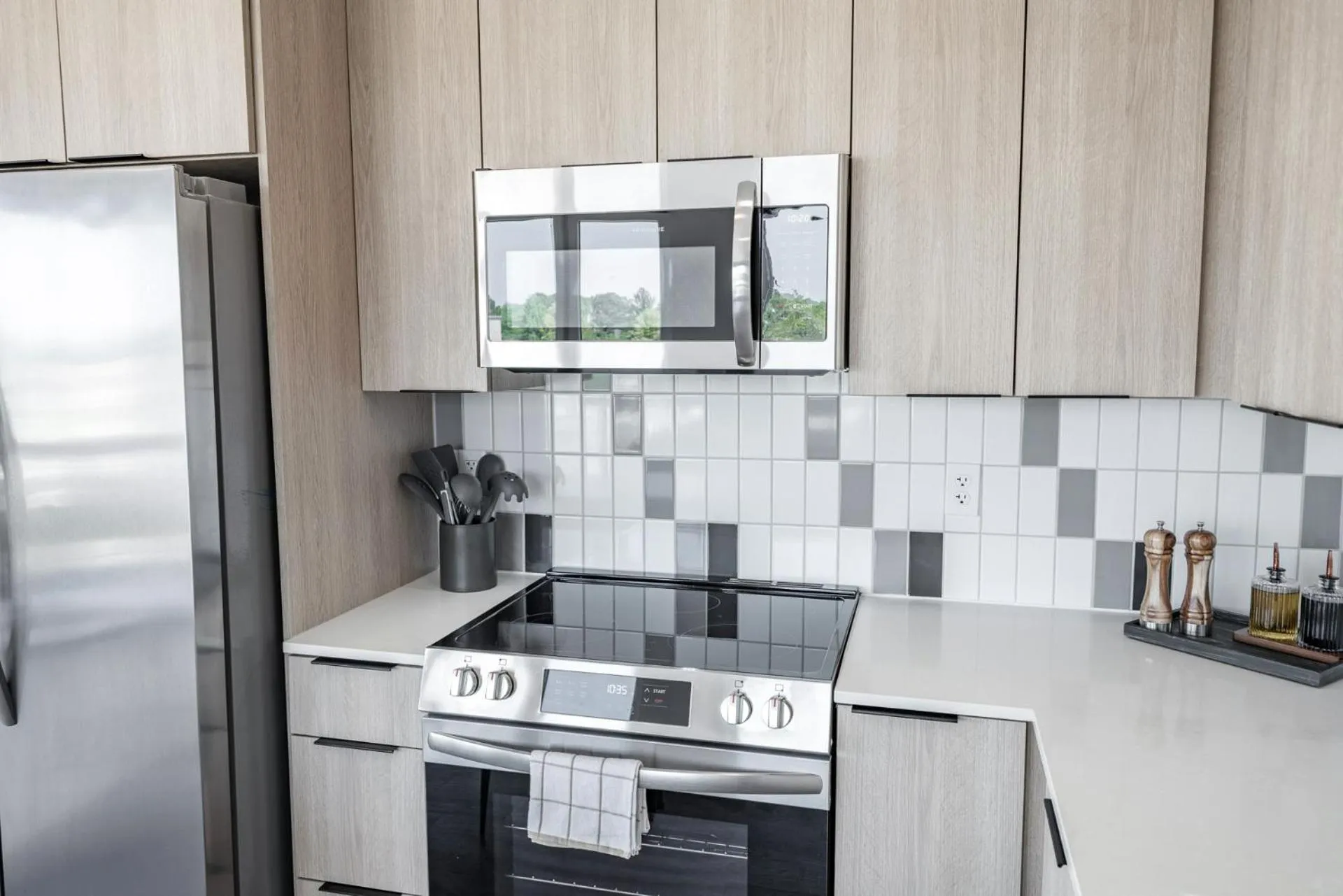 kitchen in Anthem House Huntsville MidCity, powered by Placemakr