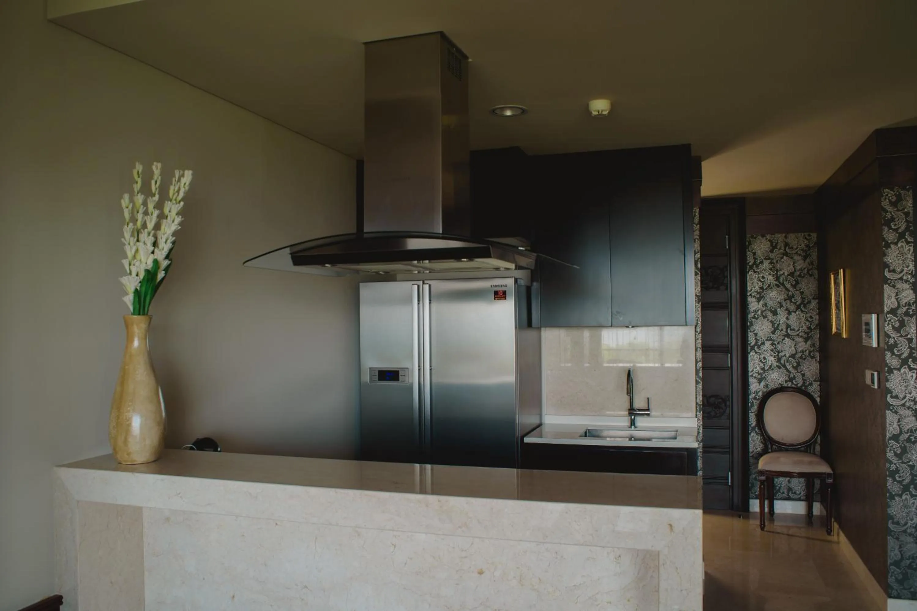Kitchen or kitchenette in Luxury Apartment at AYANA Residences