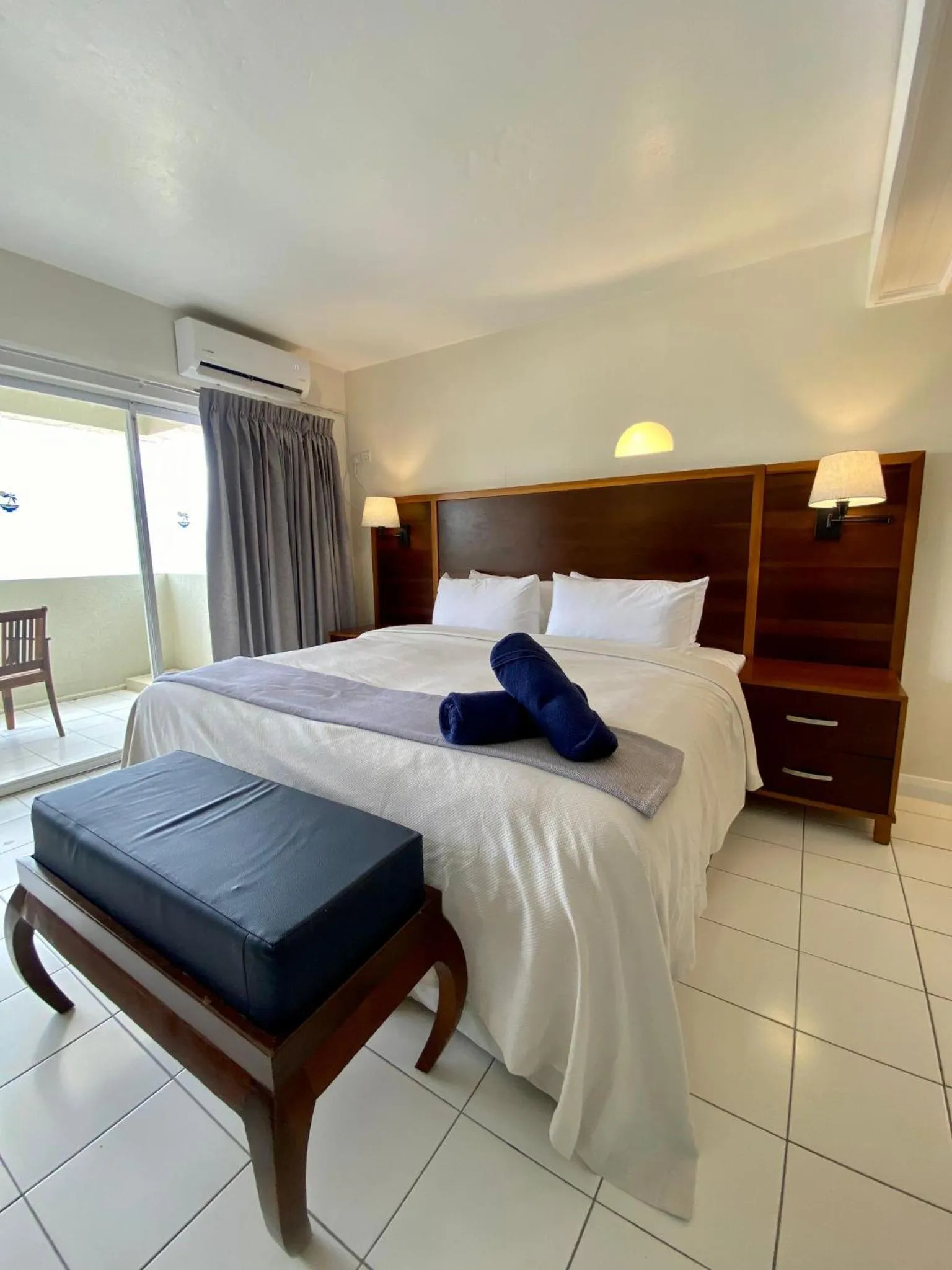 Bed in Hôtel Le Roy