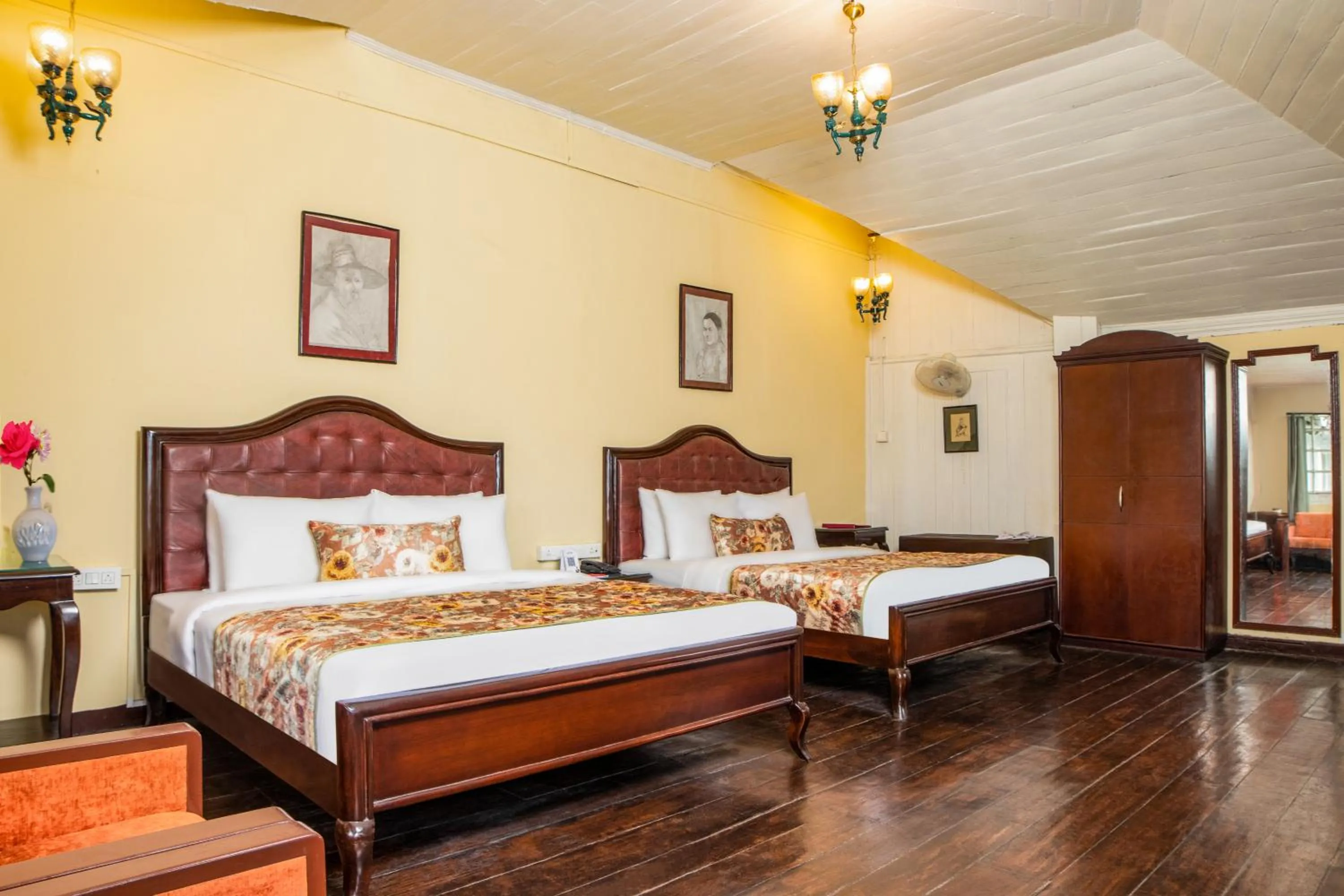 Bed in Summit Swiss Heritage Resort & Spa