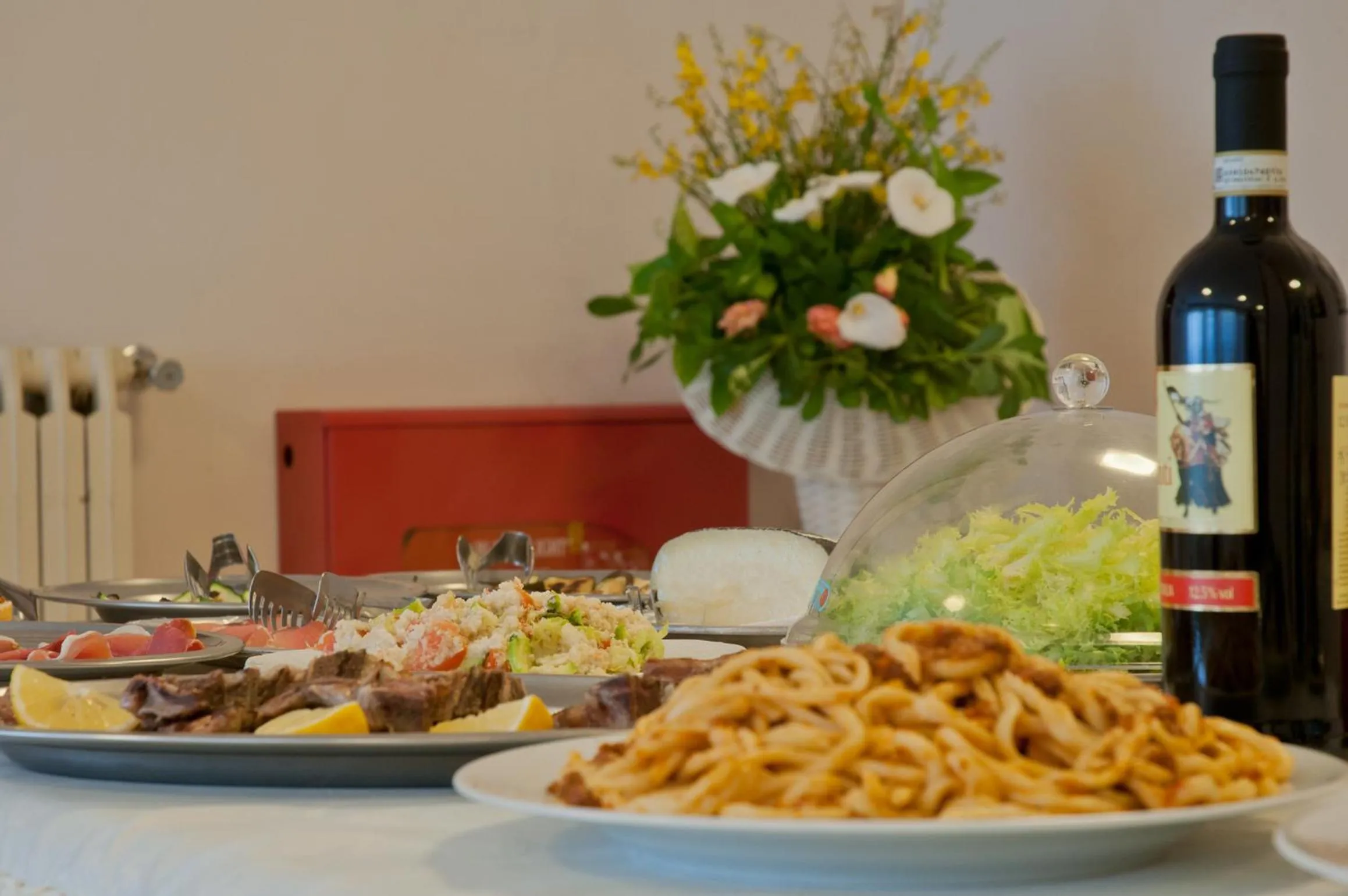 Restaurant/places to eat in Albergo La Rosetta