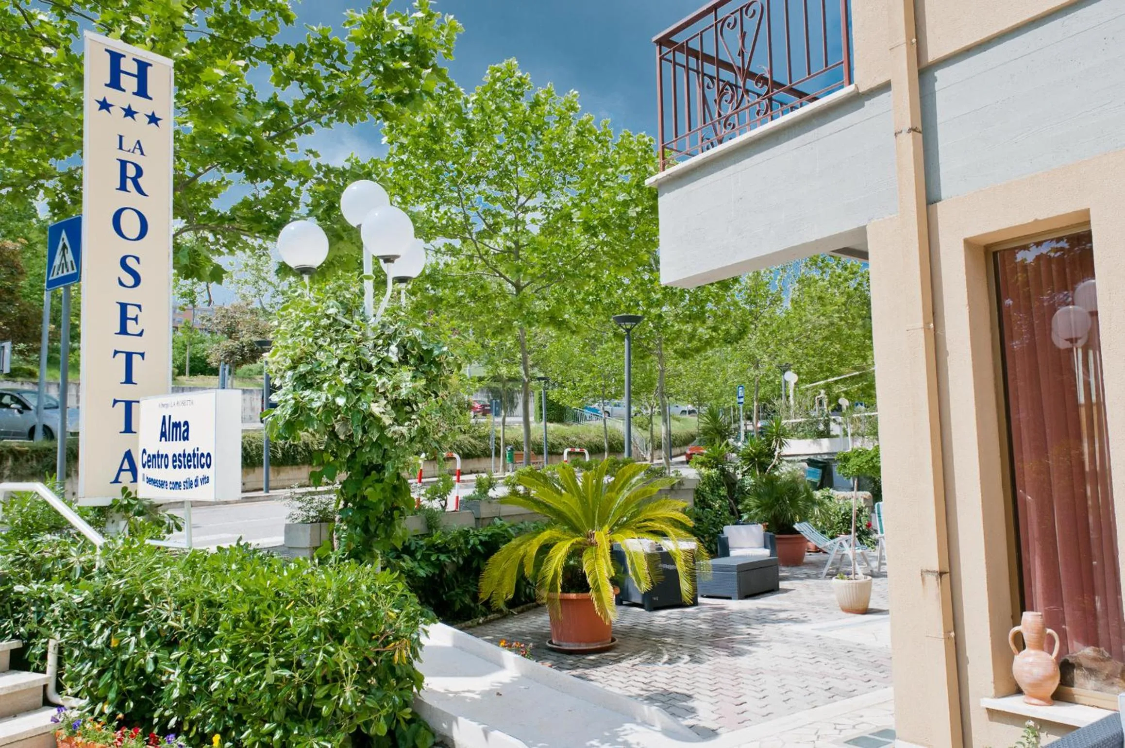 Garden in Albergo La Rosetta