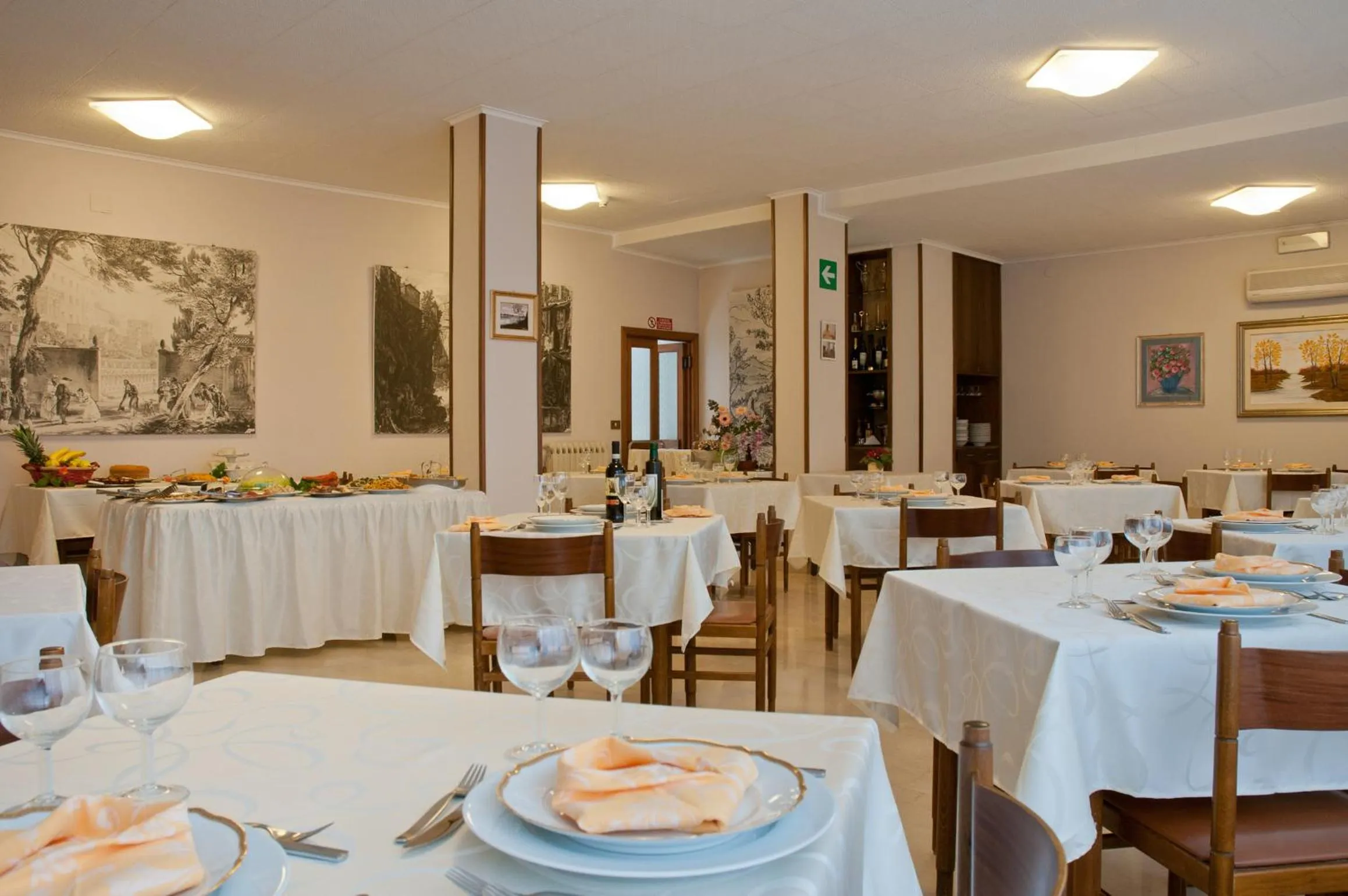 Restaurant/places to eat in Albergo La Rosetta