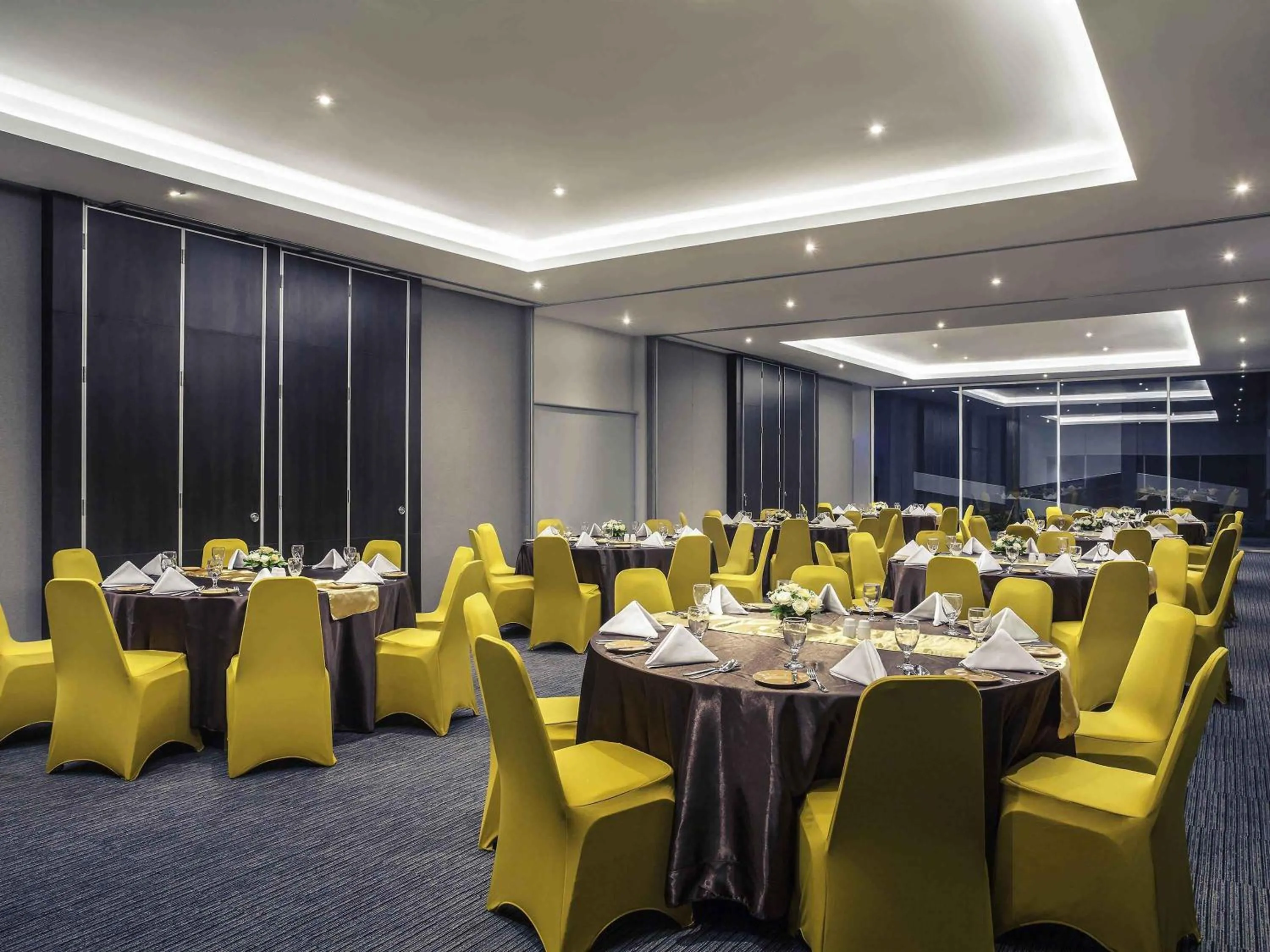 Meeting/conference room in Mercure Jakarta Cikini